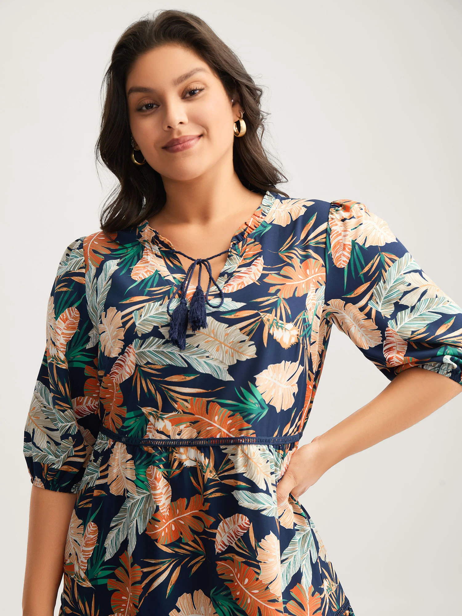 Tropical Leaf Print Lace Stretchy Midi Dress - Image 2