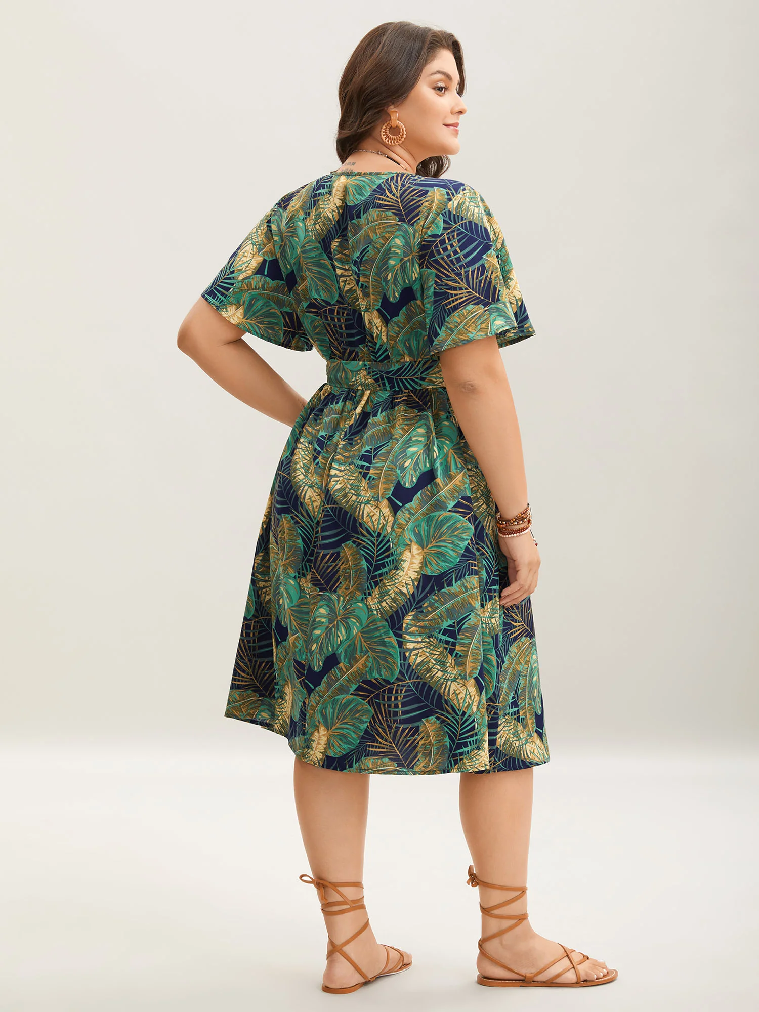 Tropical Print Belted Pocket Midi Dress - Image 4