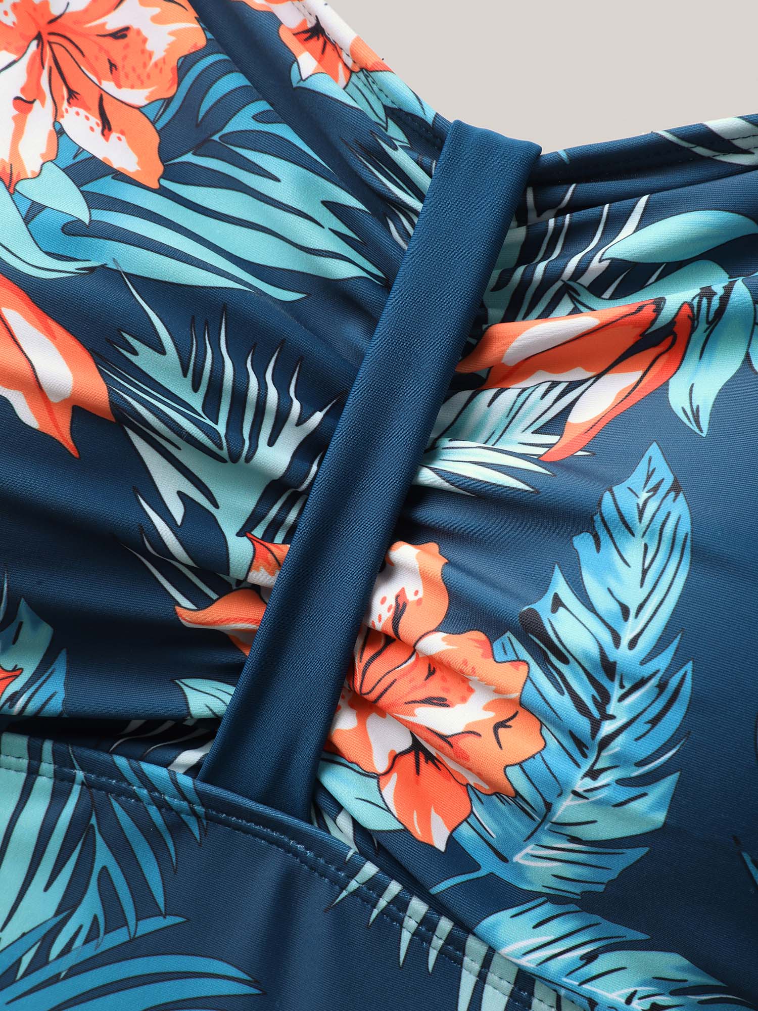 Tropical Print Ruched Spliced Bikini Top - Image 5
