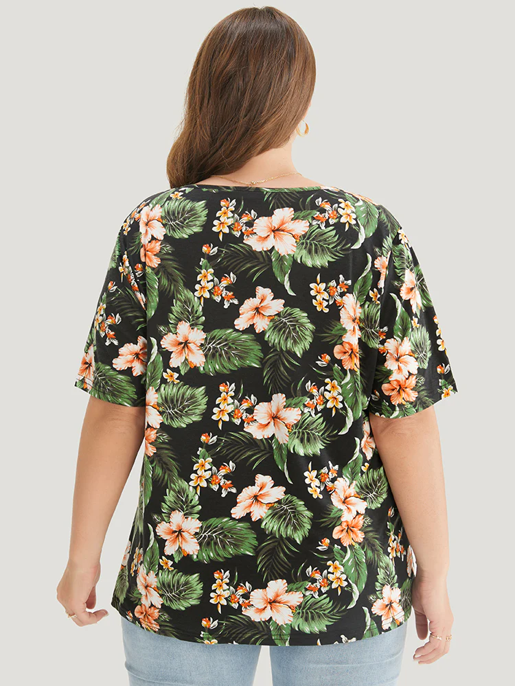 Tropical Print V Neck T-shirt - Image 4