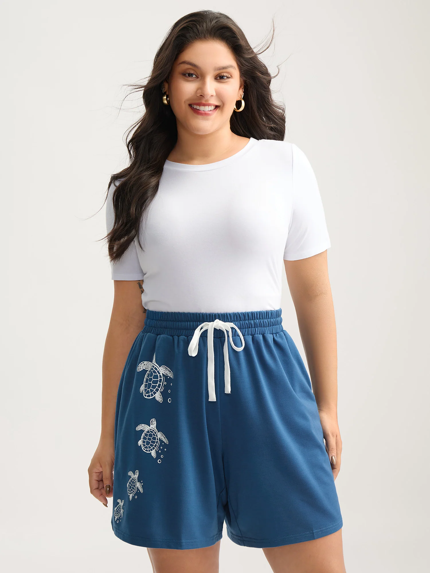 Turtle Print Drawstring Straight-Leg Shorts