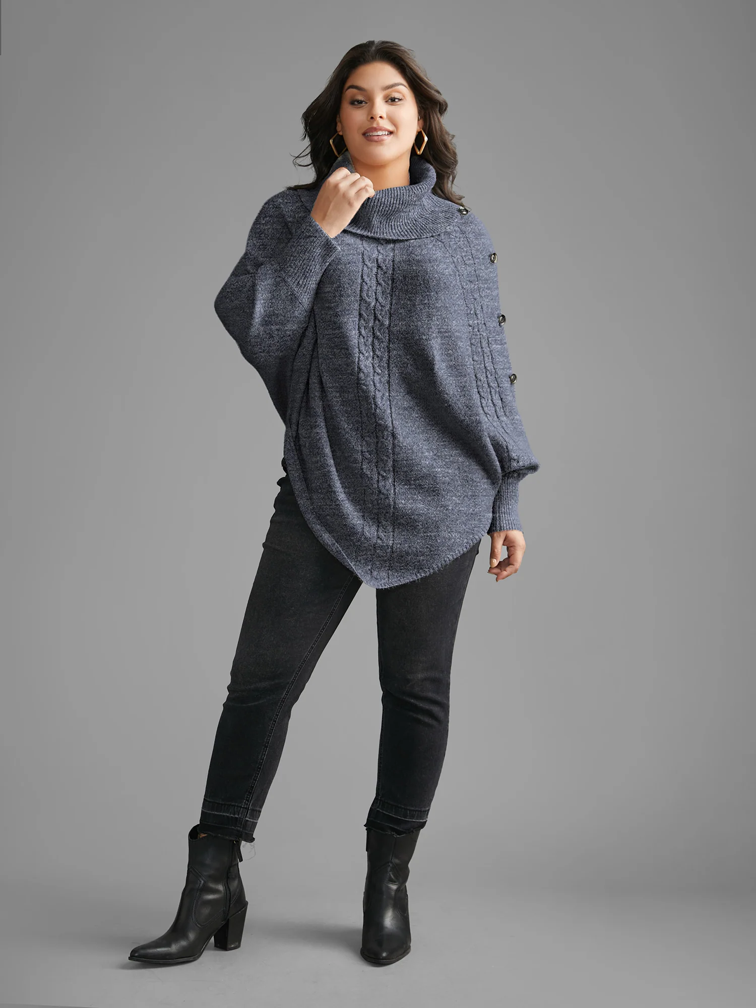 Turtleneck Cable Knit Asymmetrical Hem Pullover - Image 10