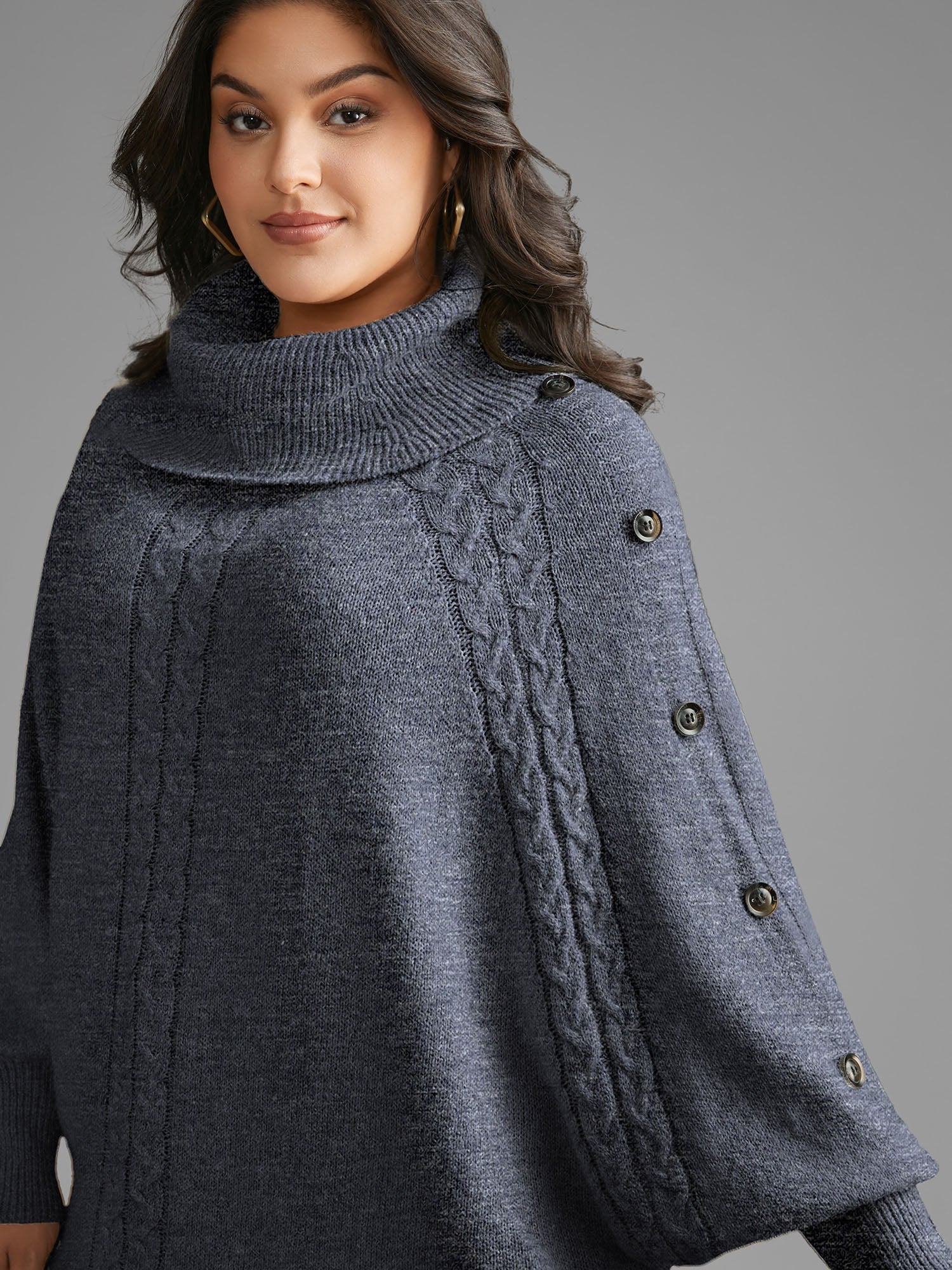 Turtleneck Cable Knit Asymmetrical Hem Pullover - Image 11