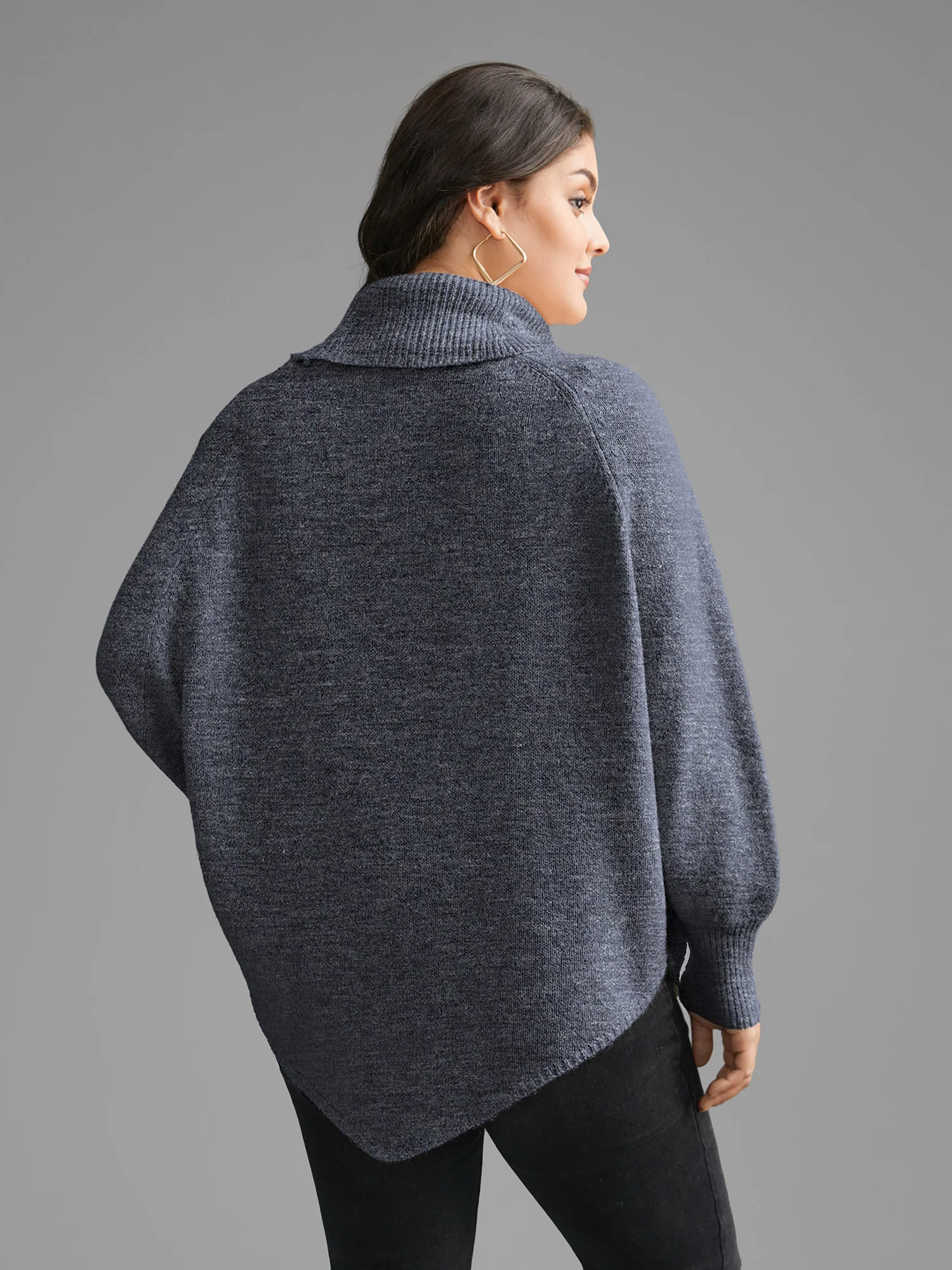 Turtleneck Cable Knit Asymmetrical Hem Pullover - Image 13