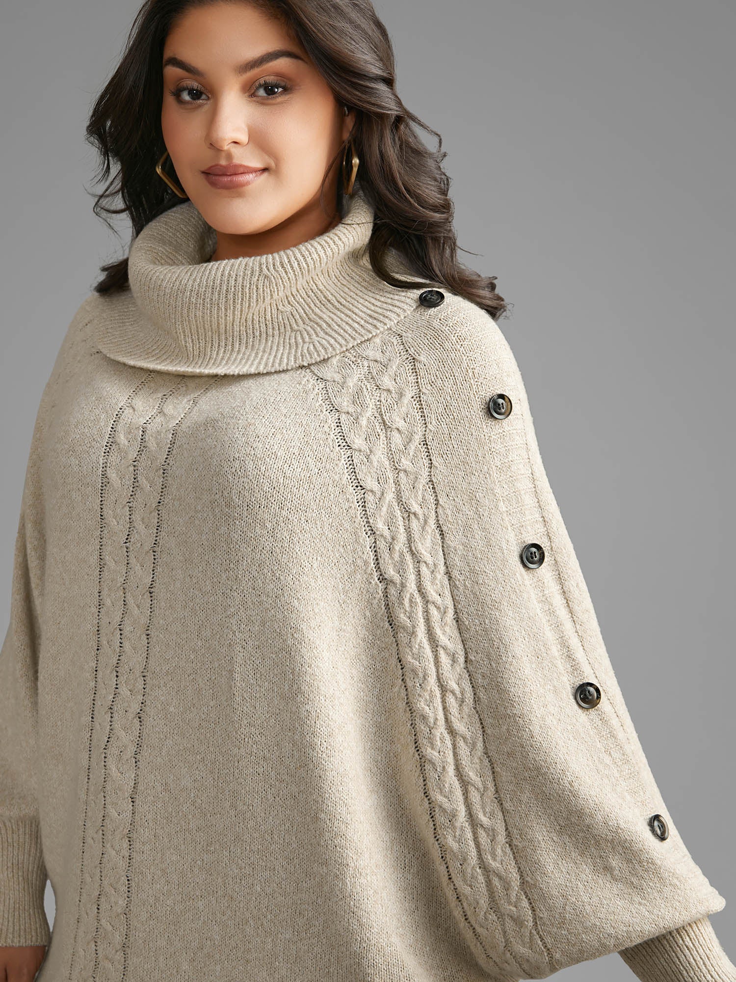 Turtleneck Cable Knit Asymmetrical Hem Pullover - Image 5