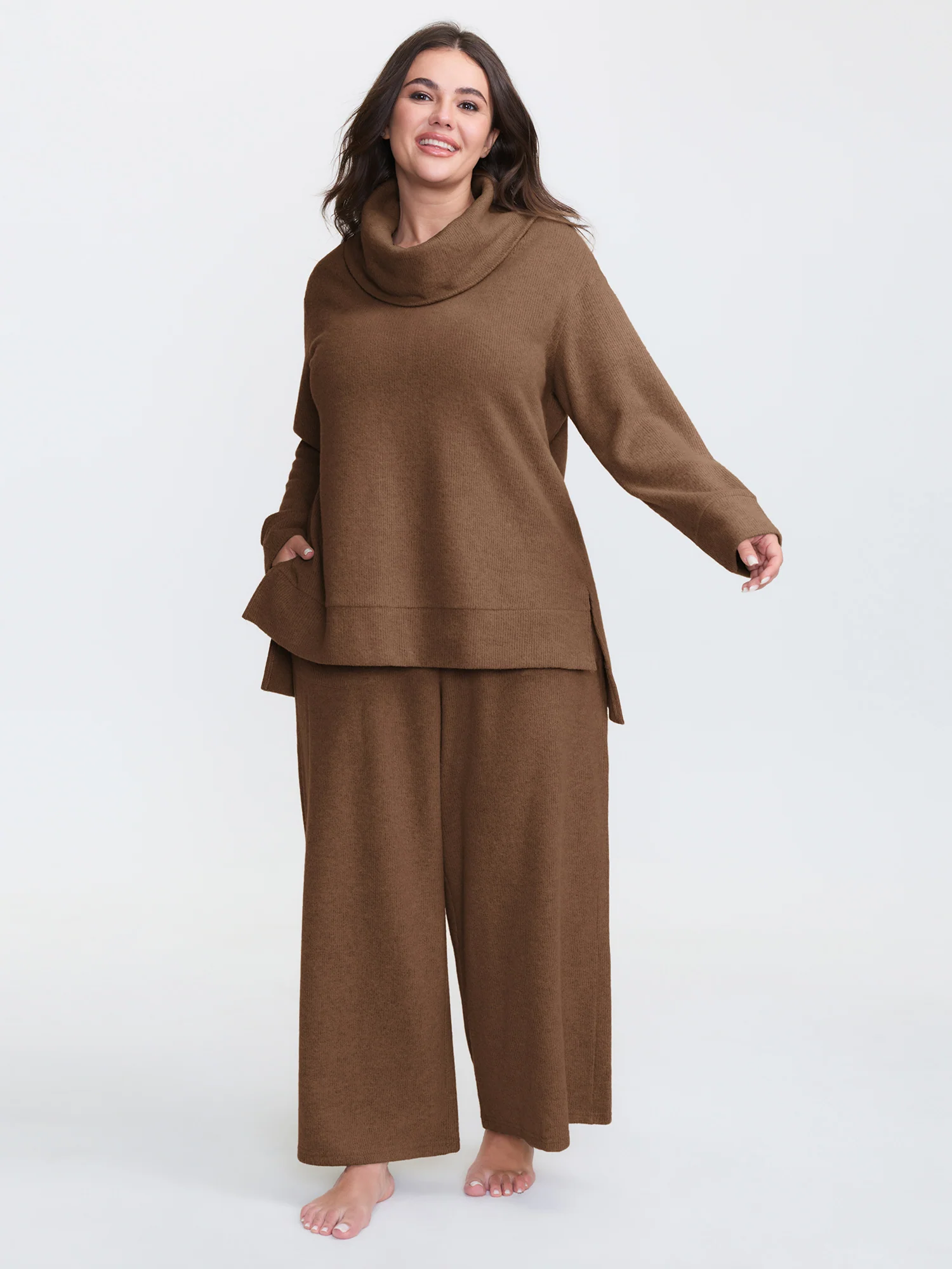 Turtleneck Snuggle-Worthy Loungewear Set - Image 16