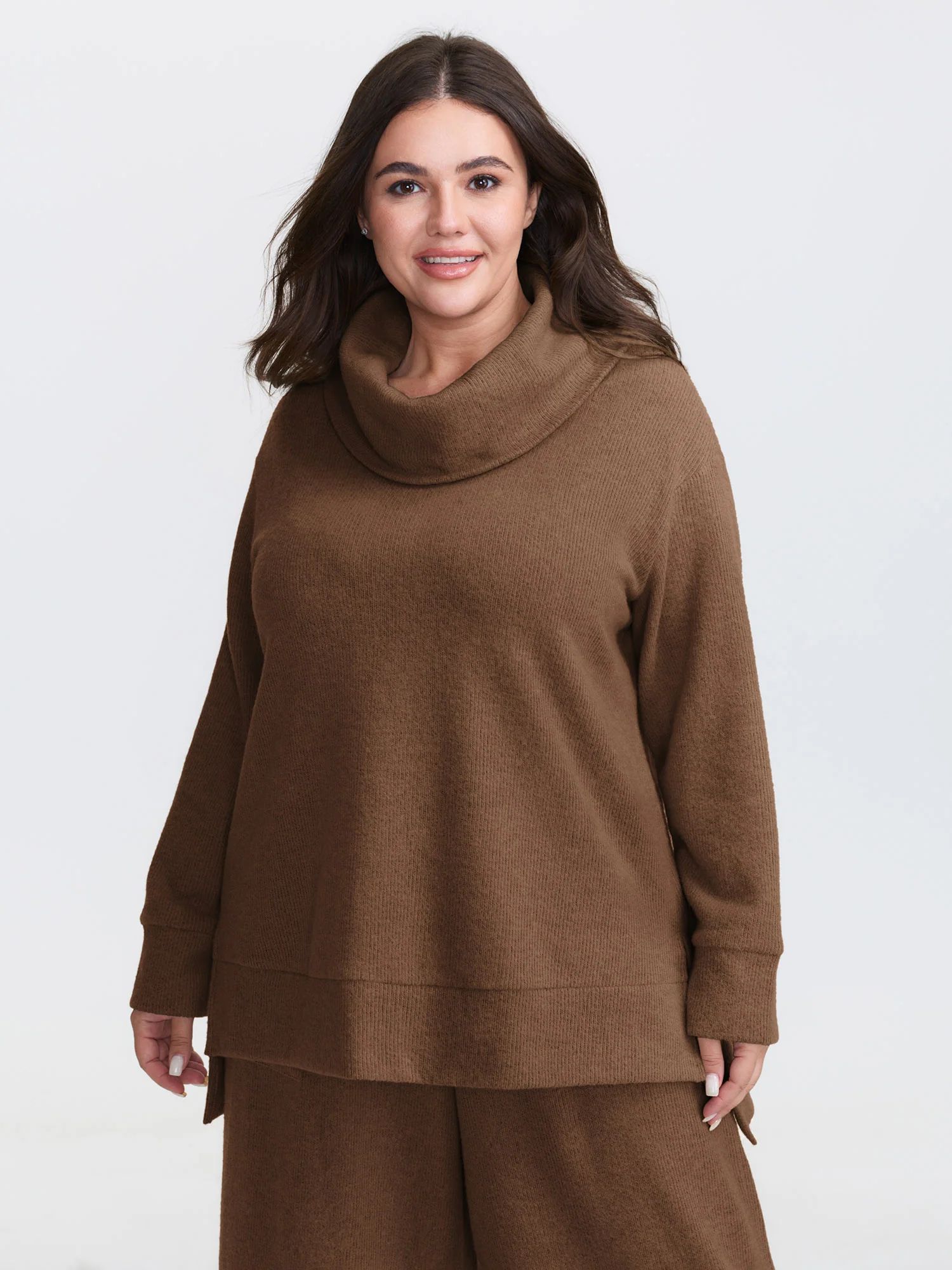 Turtleneck Snuggle-Worthy Loungewear Set - Image 17