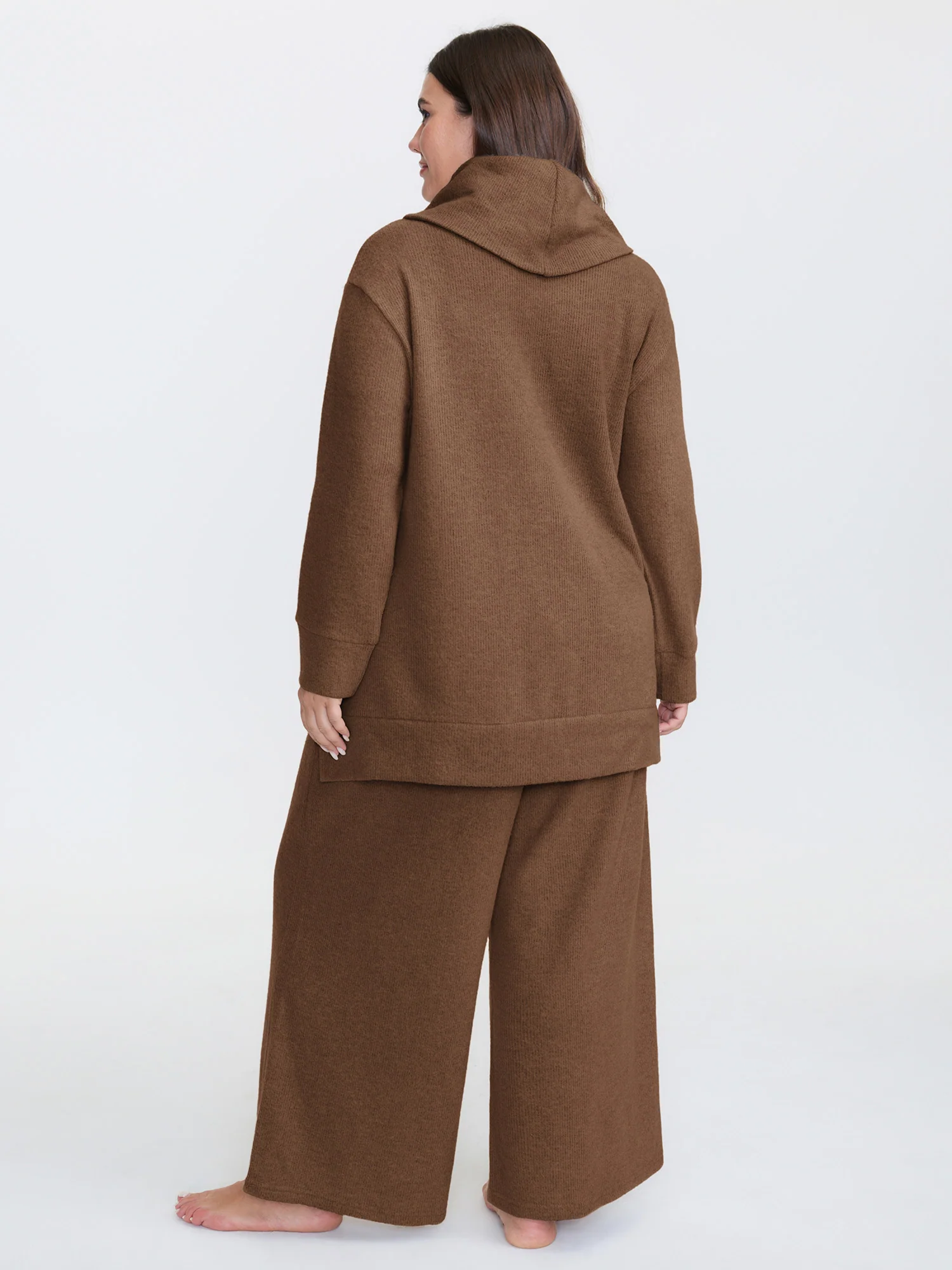 Turtleneck Snuggle-Worthy Loungewear Set - Image 21