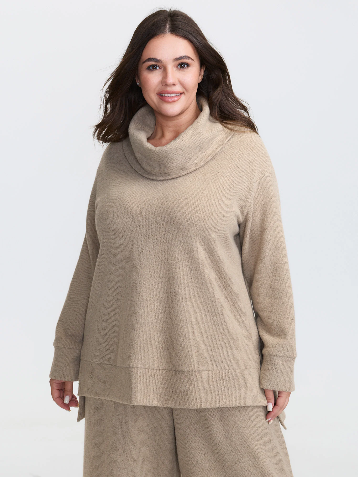 Turtleneck Snuggle-Worthy Loungewear Set - Image 3