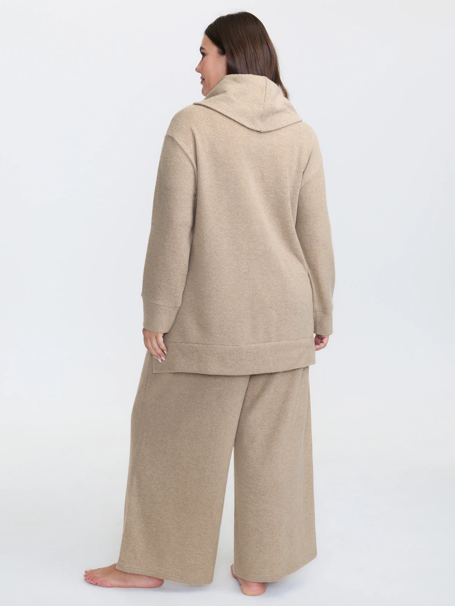 Turtleneck Snuggle-Worthy Loungewear Set - Image 7
