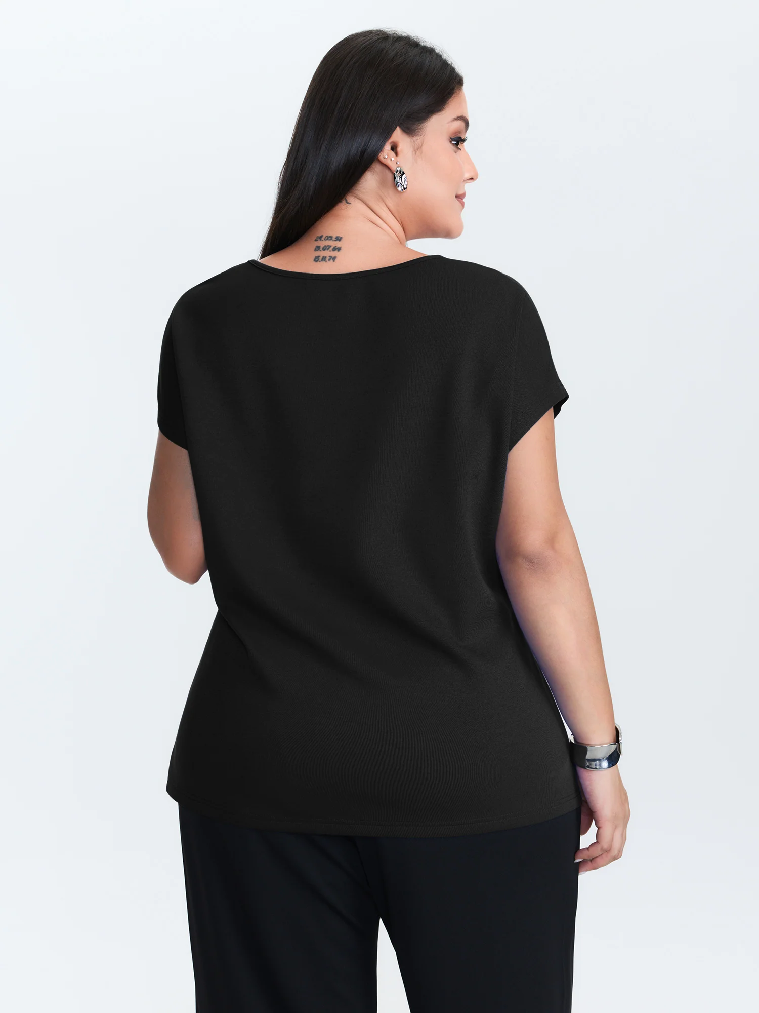 Twist-Front Boat Neckline Plain Knit Top - Image 15