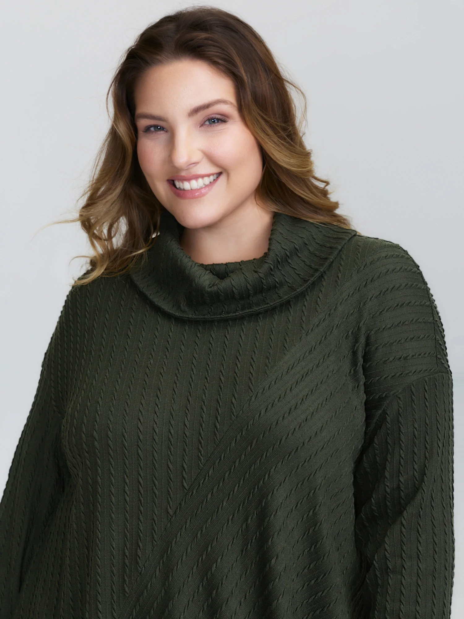 Twisted Texture Turtleneck Curvy Hem Sweatshirt