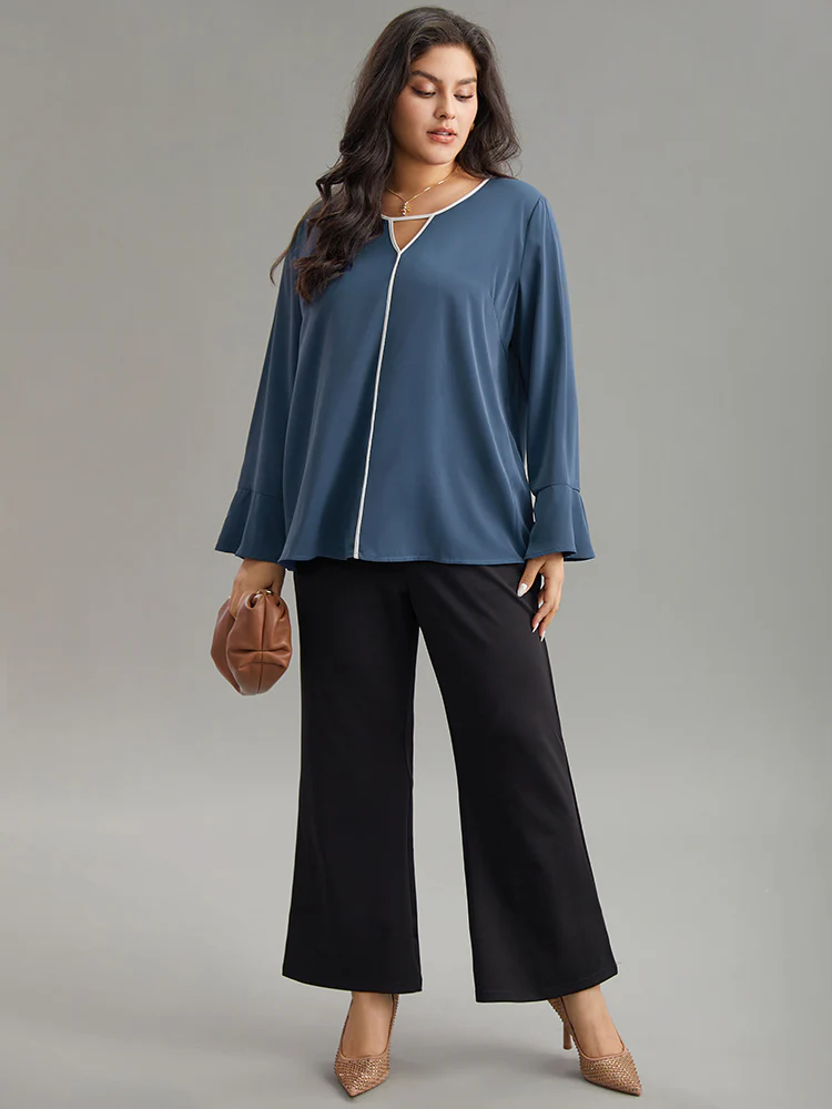 Two Tone Keyhole Bell Sleeve Blouse - Image 4