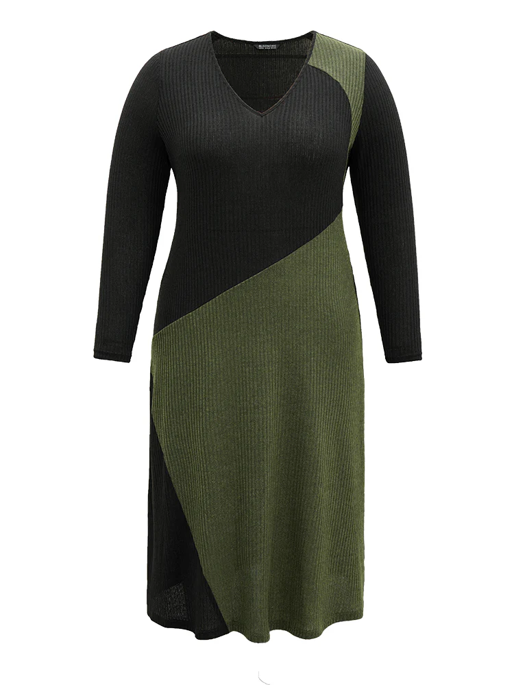 Two Tone Patchwork V Neck Dress - Image 13