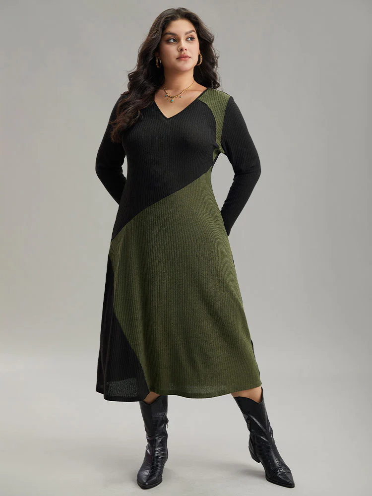 Two Tone Patchwork V Neck Dress - Image 6