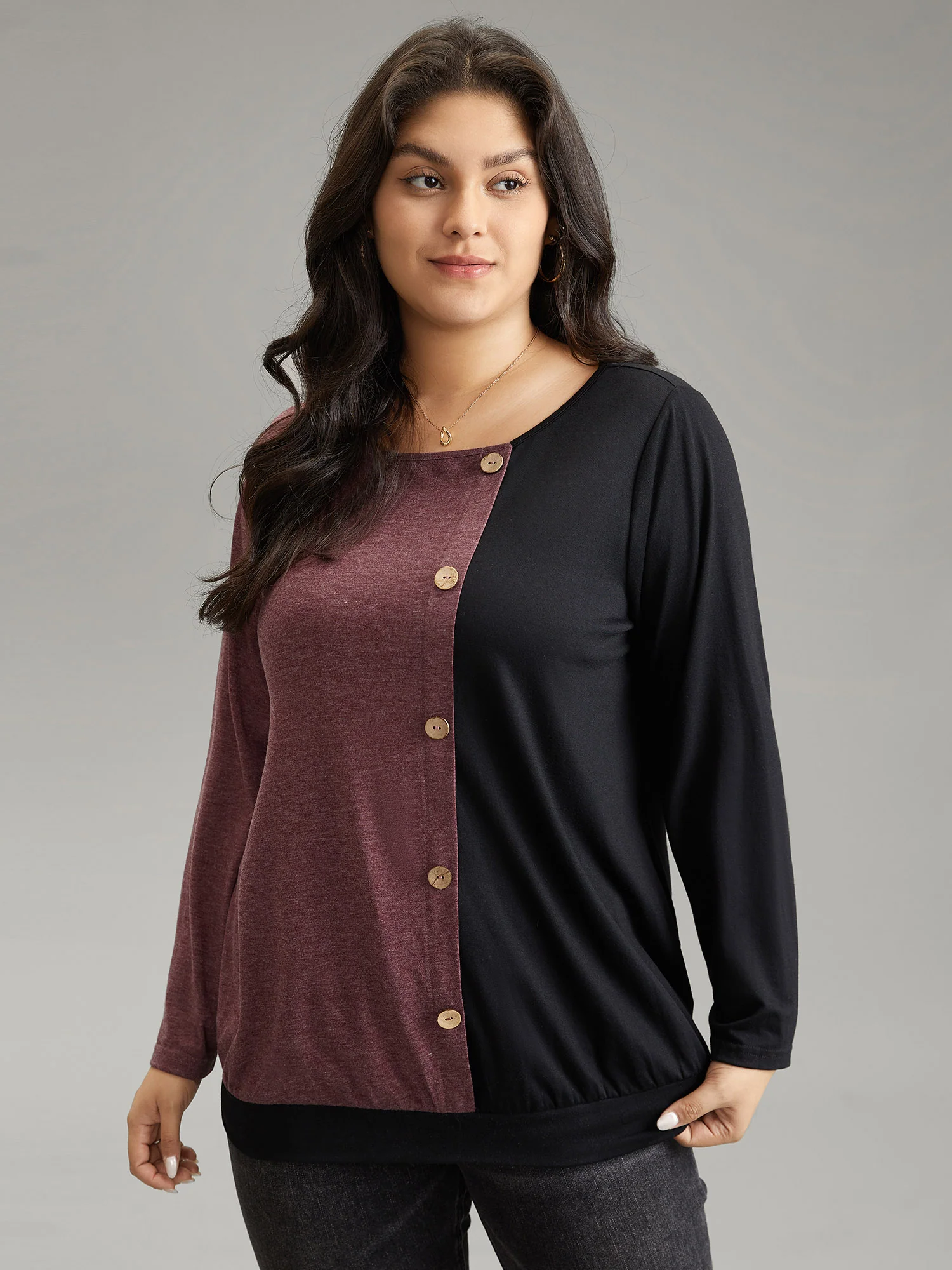 Two Tone Round Neck Button Detail T-shirt - Image 3