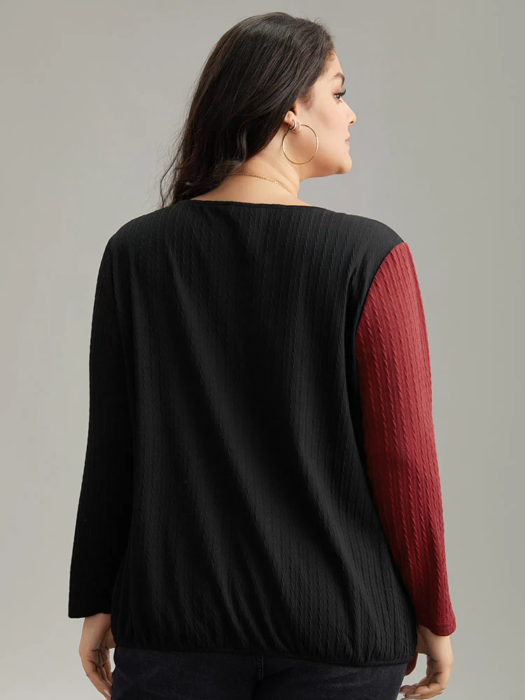 Two Tone Textured V Neck T-shirt - Image 2