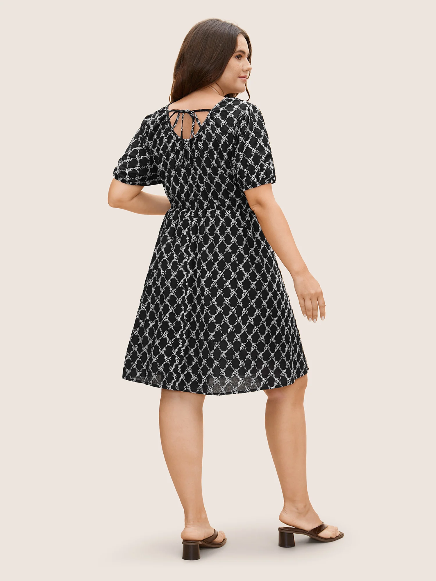 U Neck Geometric Tie Knot Puff Sleeve Dress - Image 4