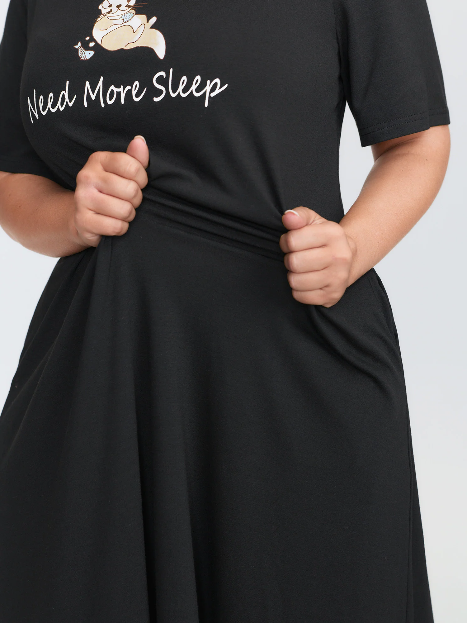 Ultra-Comfort Stretchy Otter Print Lounge Dress - Image 5