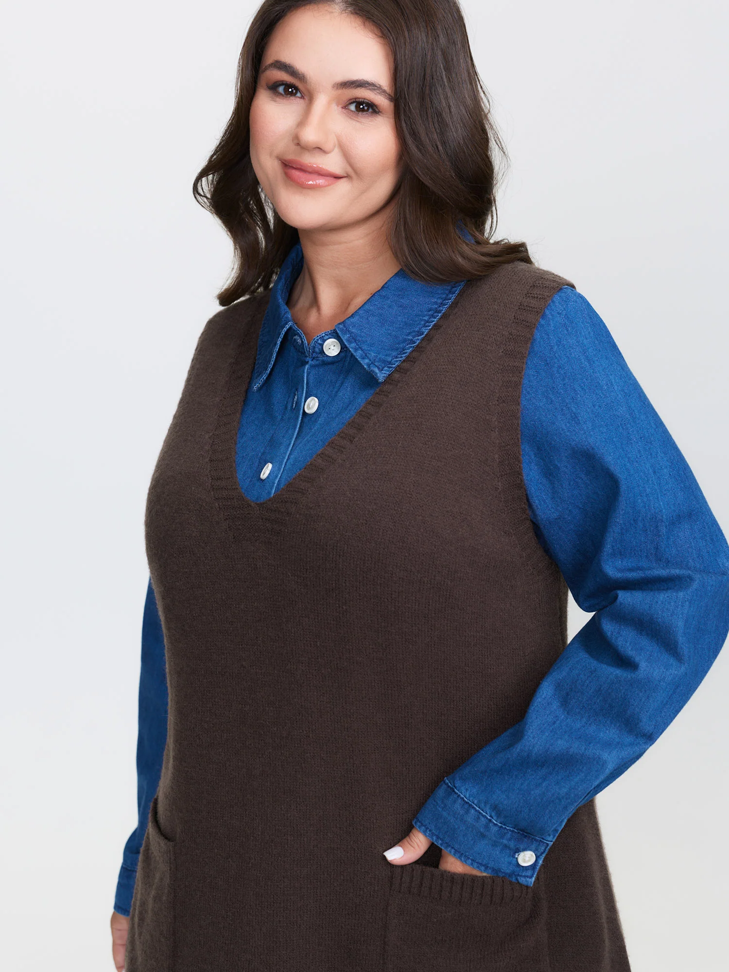 V-Neck A-Line Sleeveless Sweater Dress - Image 3