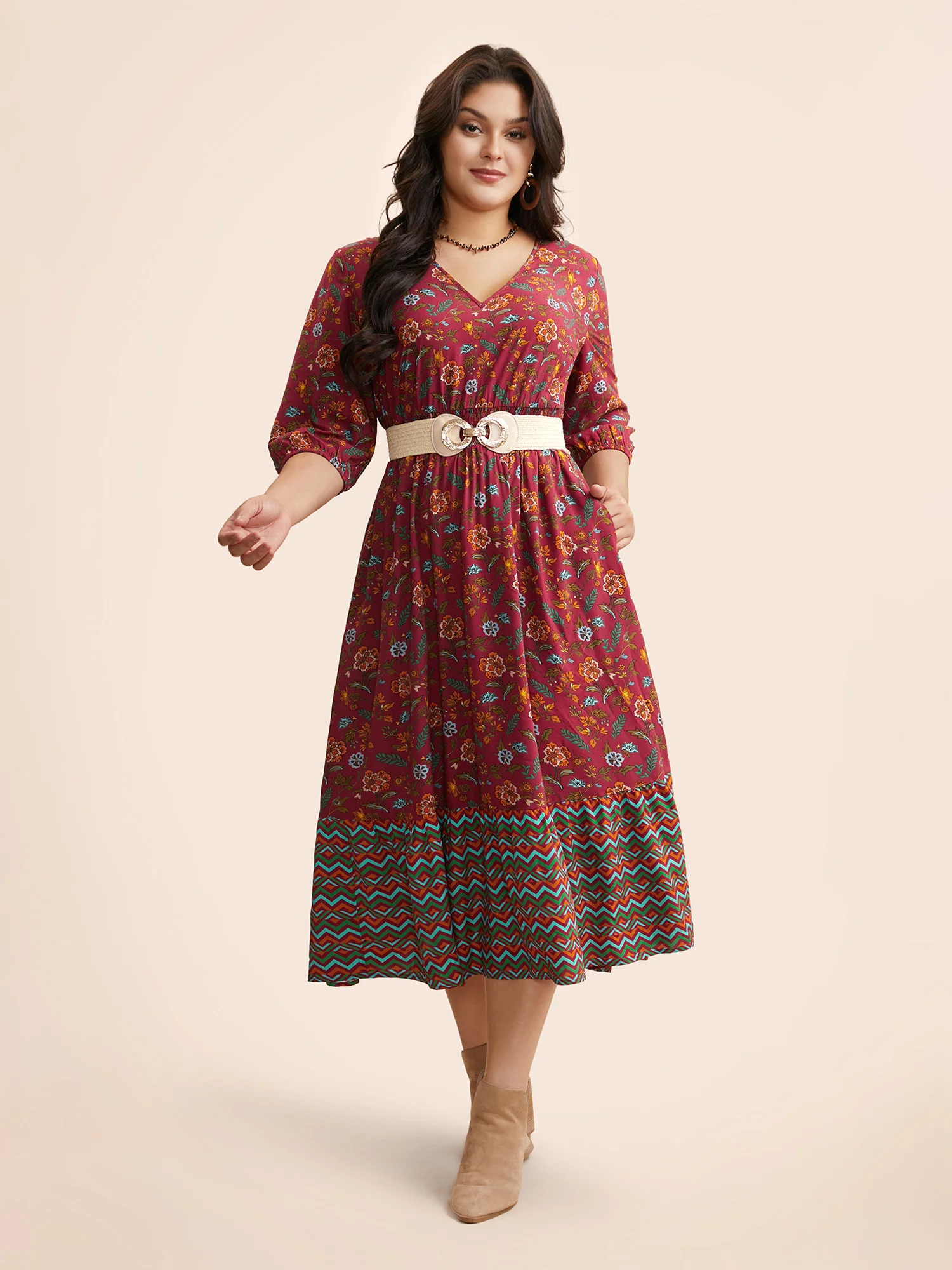 V Neck Bandana Print Shirred Dress - Image 2
