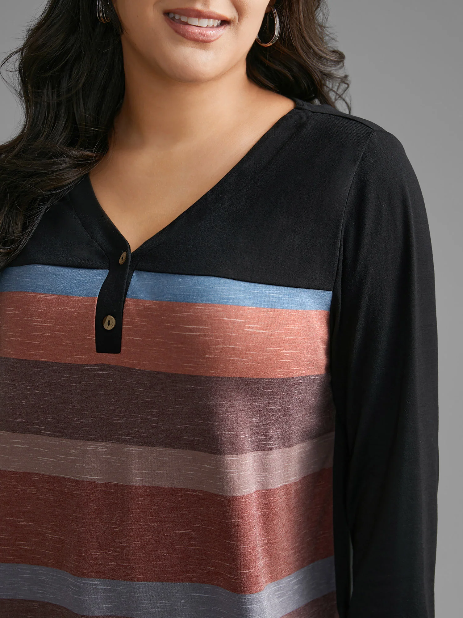 V Neck Colorblock Contrast Button Up T-shirt - Image 3