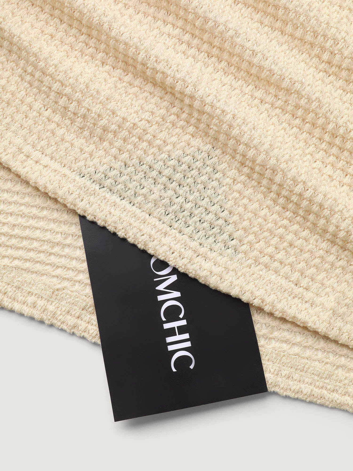 V Neck Contrast Button Detail Knit T-shirt - Image 5