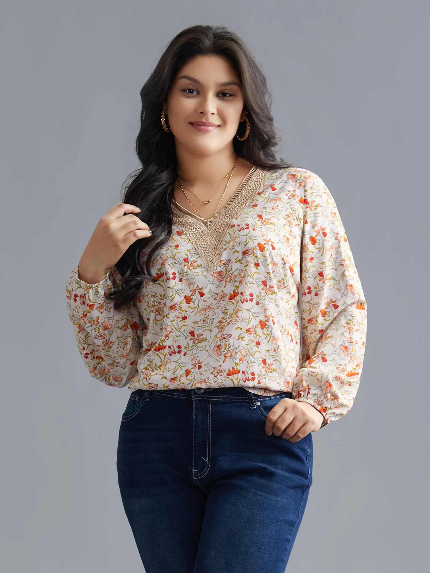 V Neck Ditsy Floral Contrast Webbing Blouse - Image 4