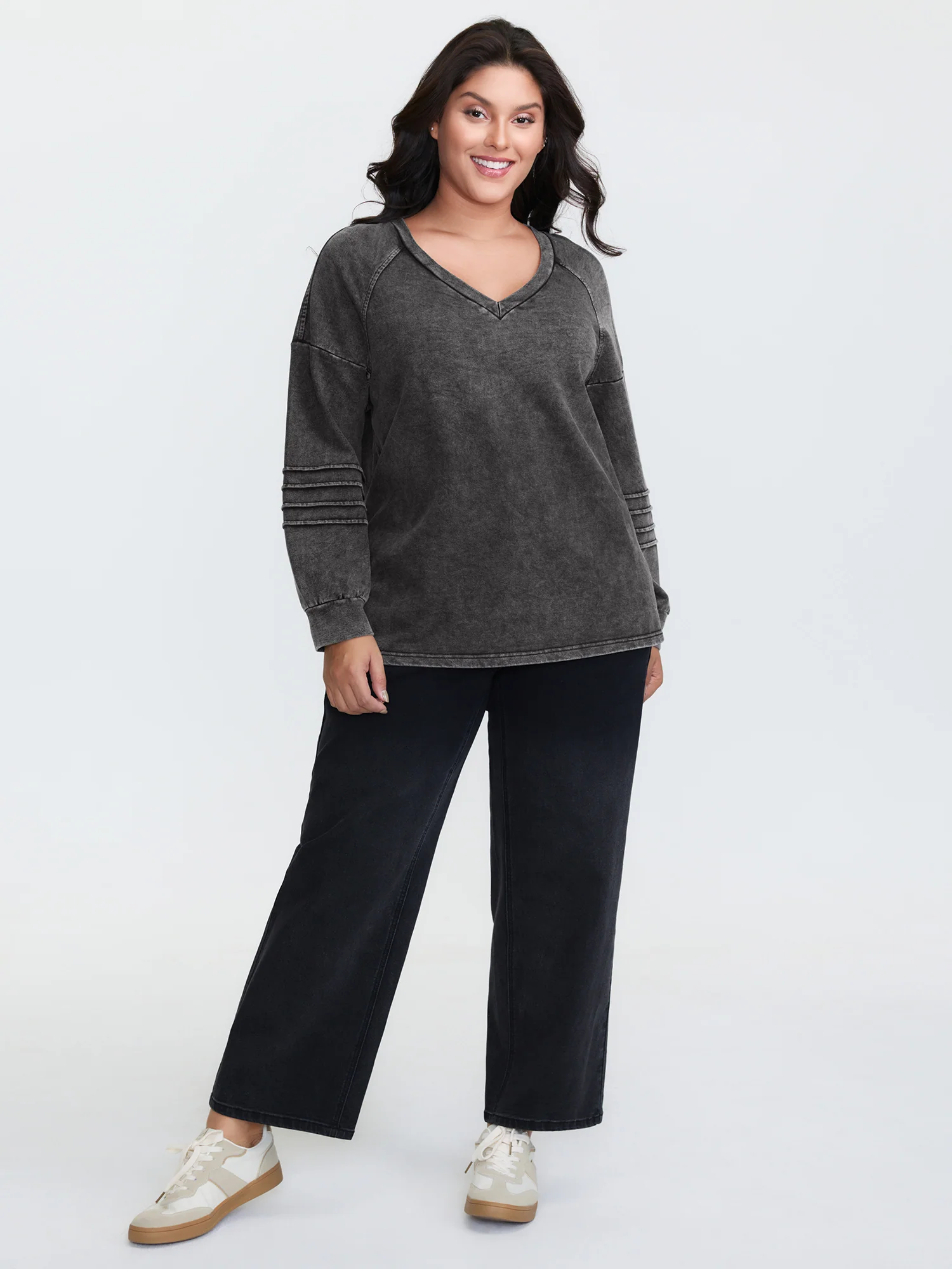 V-Neck Drop Shoulder Vintage Sweatshirt - Image 3