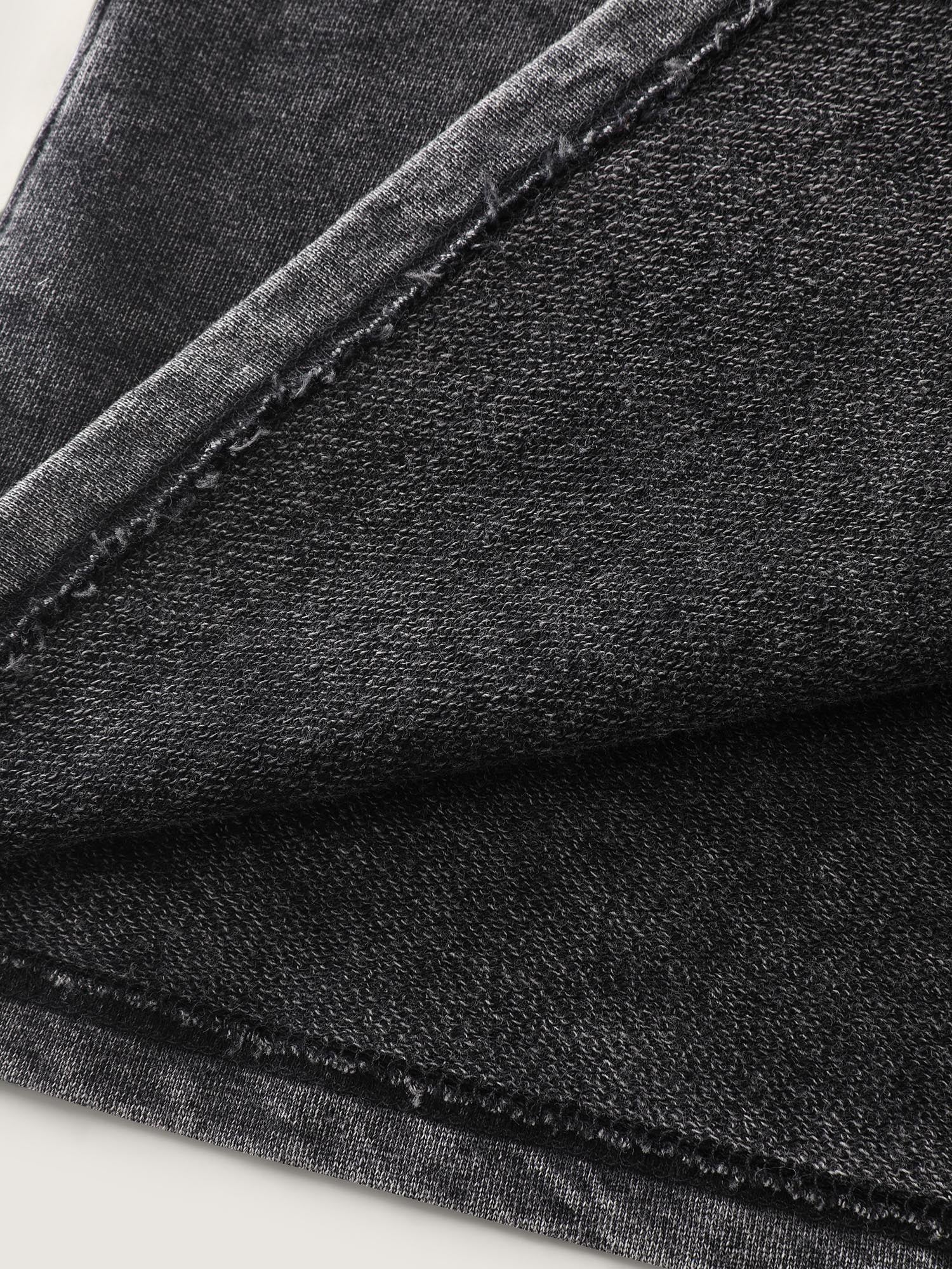 V-Neck Drop Shoulder Vintage Sweatshirt - Image 7