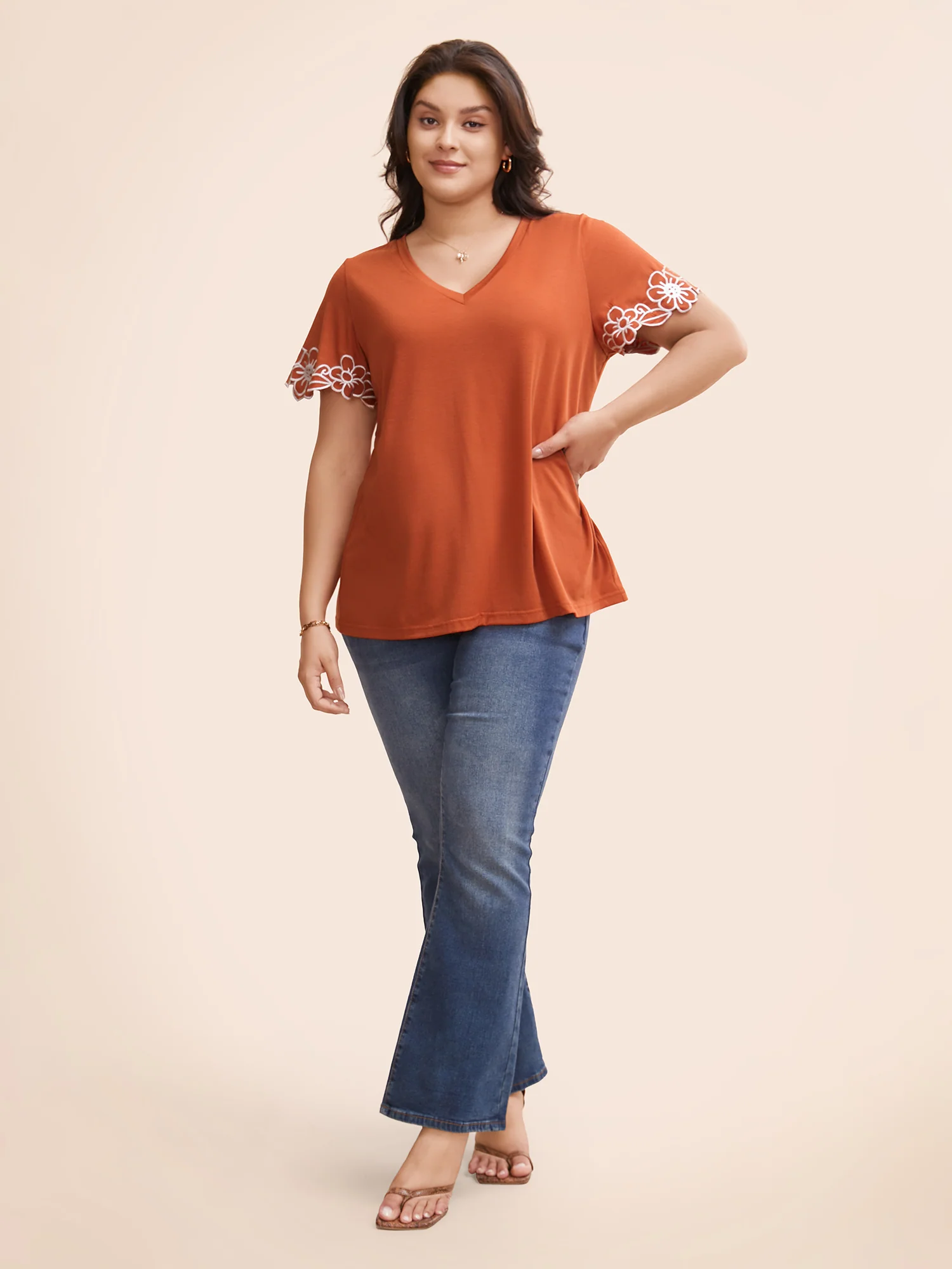 V Neck Floral Embroidered T-shirt - Image 3