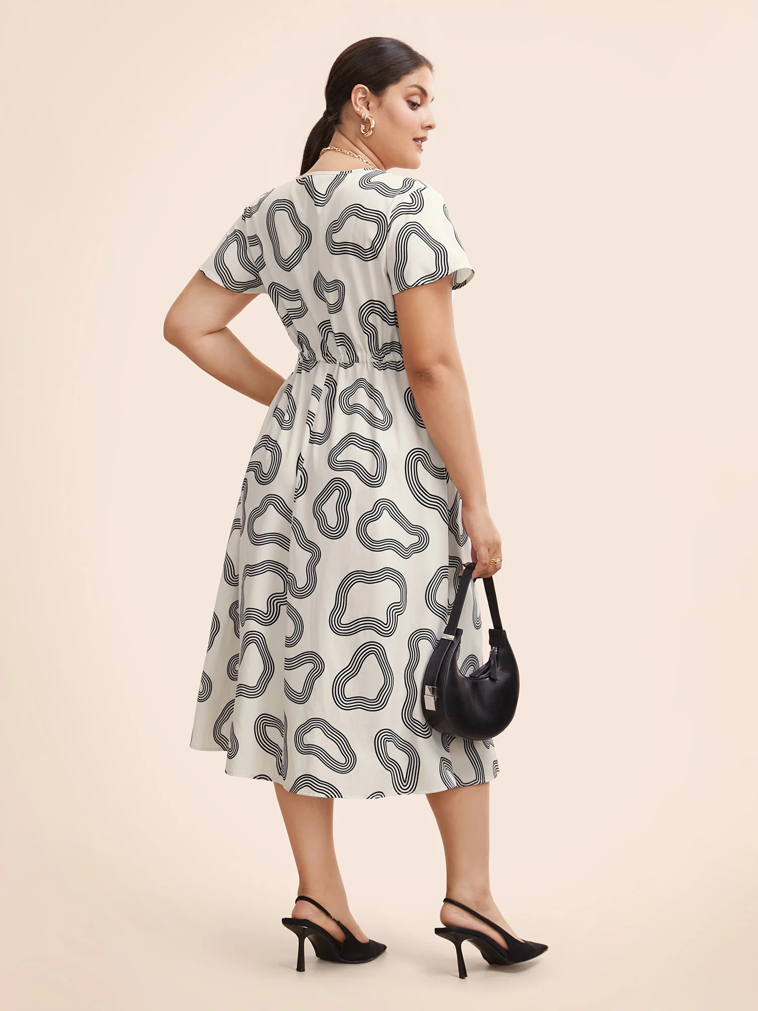 V Neck Geometric Drawstring Midi Dress - Image 3