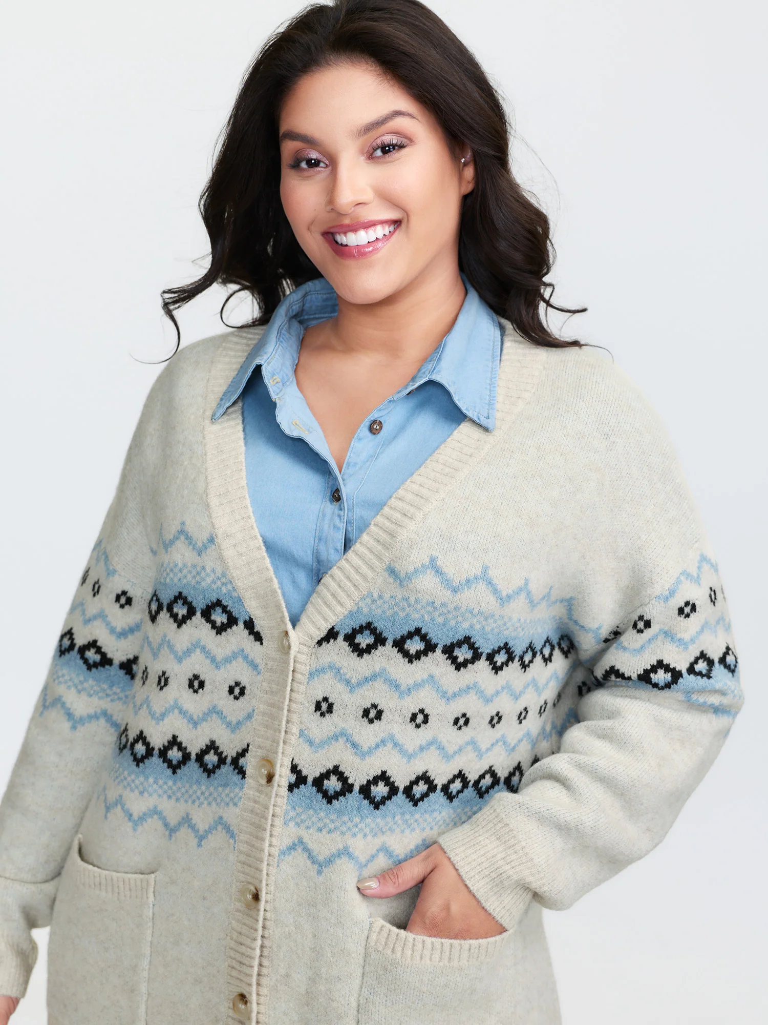 V-Neck Geometric Pattern Button Front Cardigan - Image 3