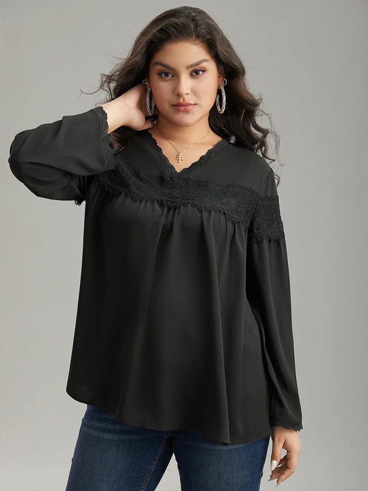 V Neck Lace Panel Gathered Blouse - Image 5