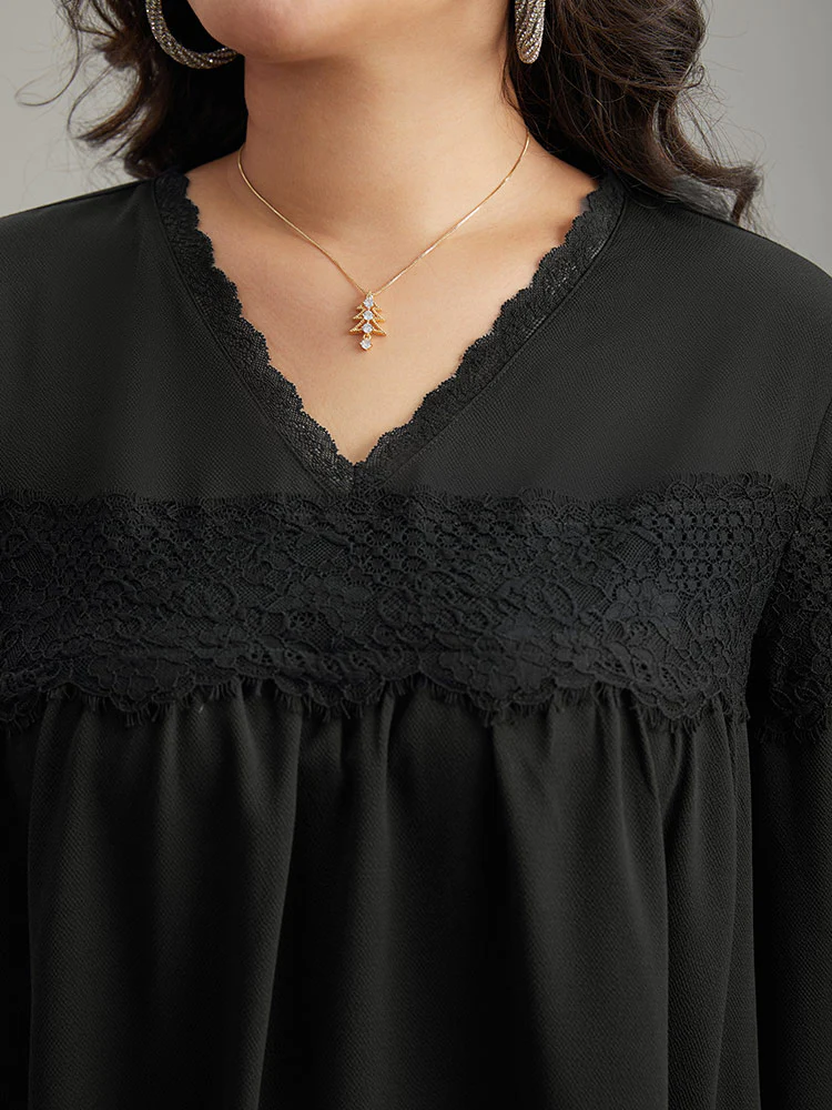 V Neck Lace Panel Gathered Blouse - Image 7