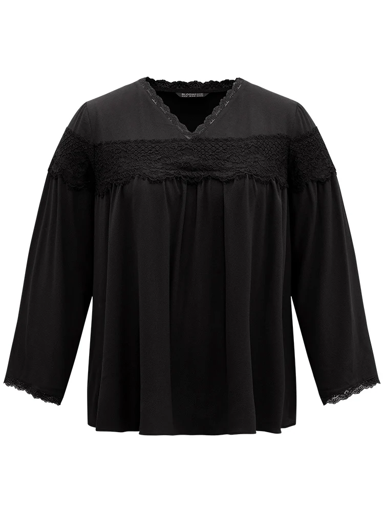V Neck Lace Panel Gathered Blouse - Image 9