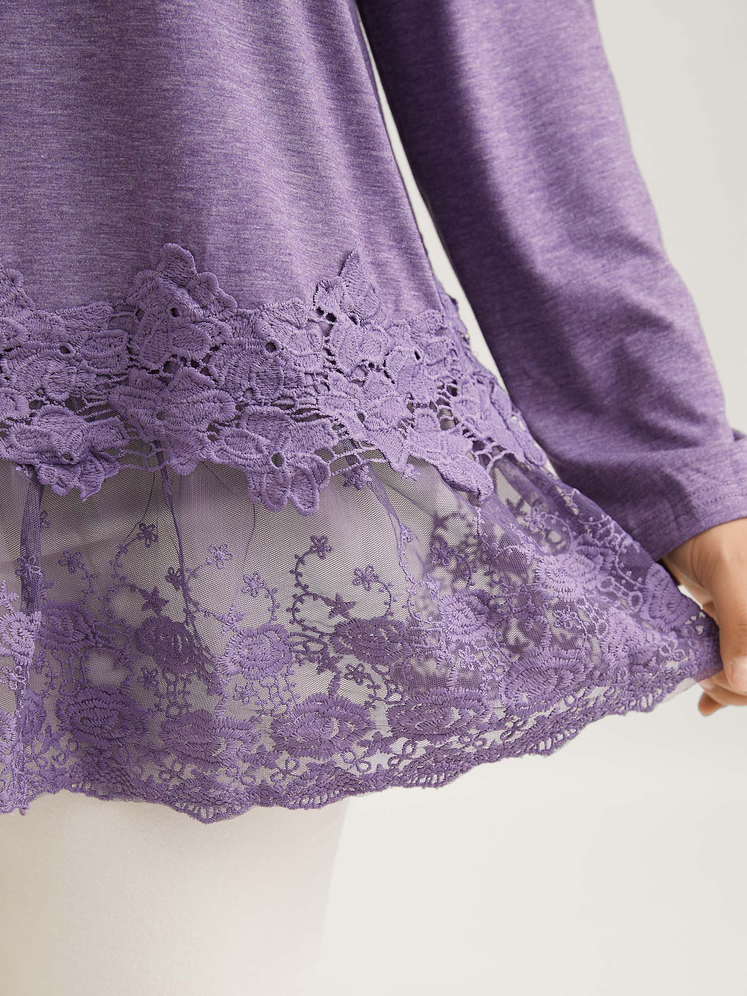 V Neck Lace Panel Jersey Top - Image 9