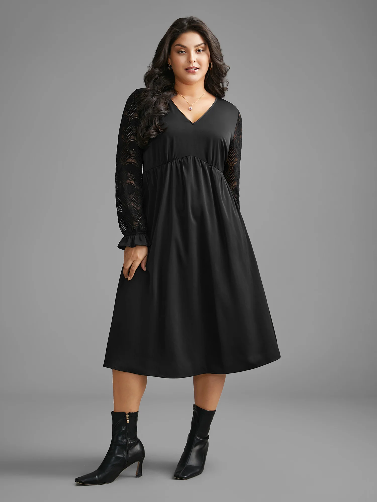 V Neck Lace Patchwork Midi Dress - Image 3