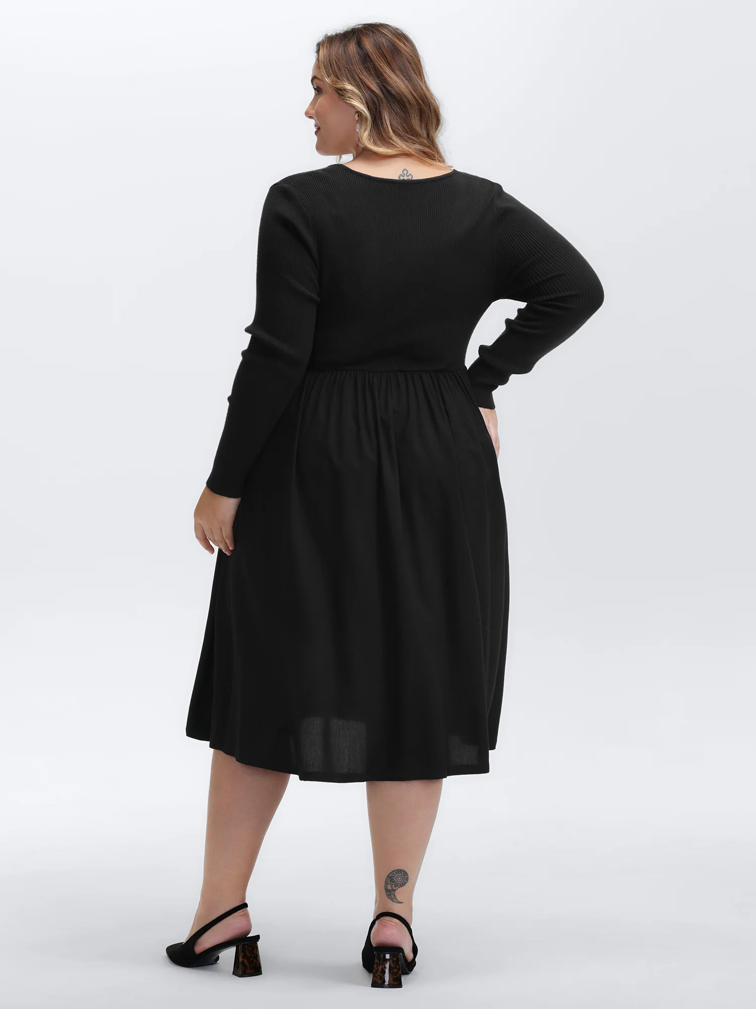 V-Neck Patchwork Plain Sweater Dress - Image 4
