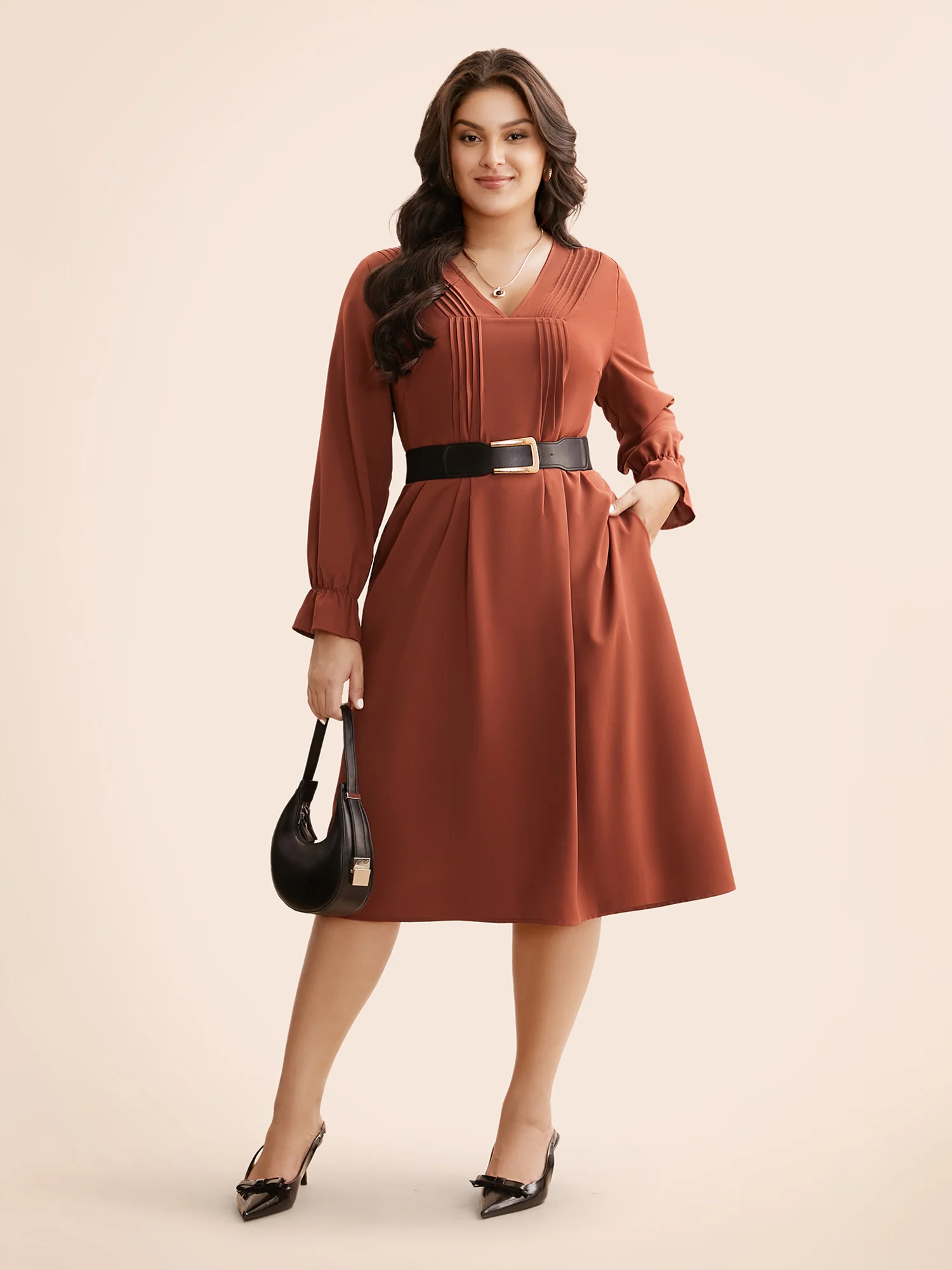 V Neck Pleated Lantern Sleeve Dress - Image 4
