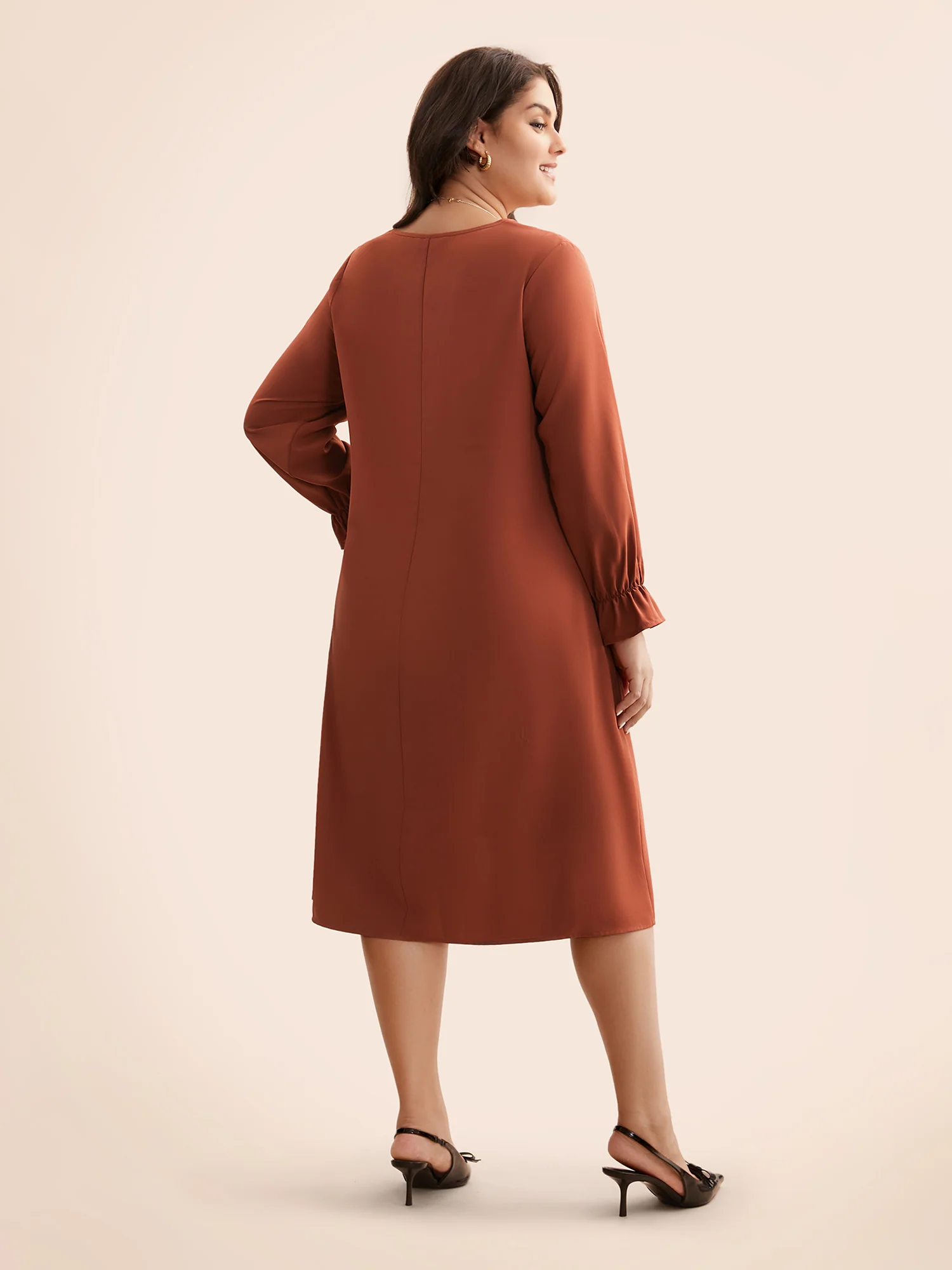 V Neck Pleated Lantern Sleeve Dress - Image 5