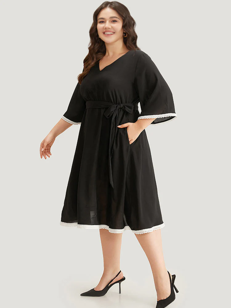V Neck Pocket Patchwork Contrast Belted Dress - Image 2