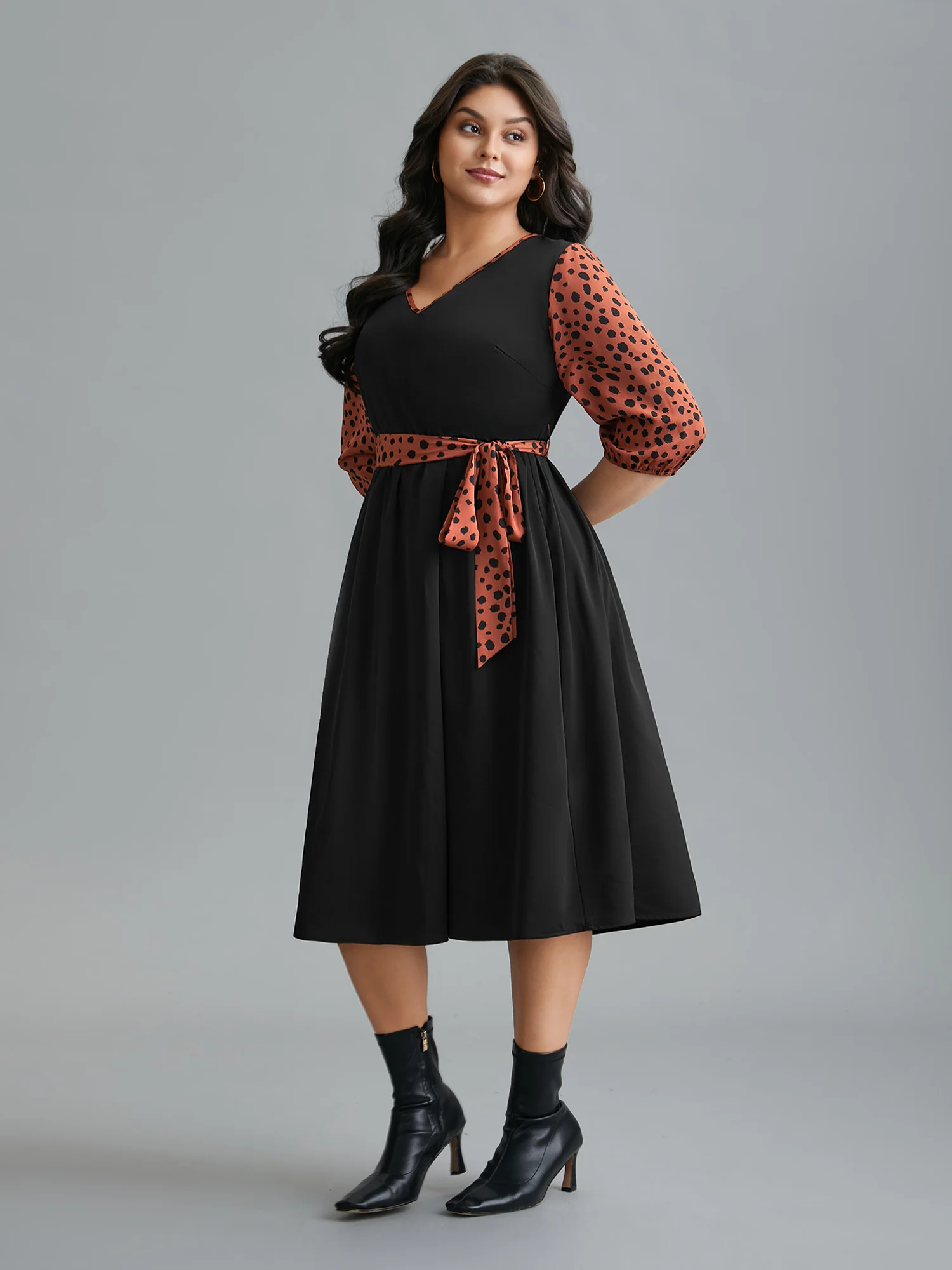 V Neck Polka Dot Color contrast Dress - Image 3