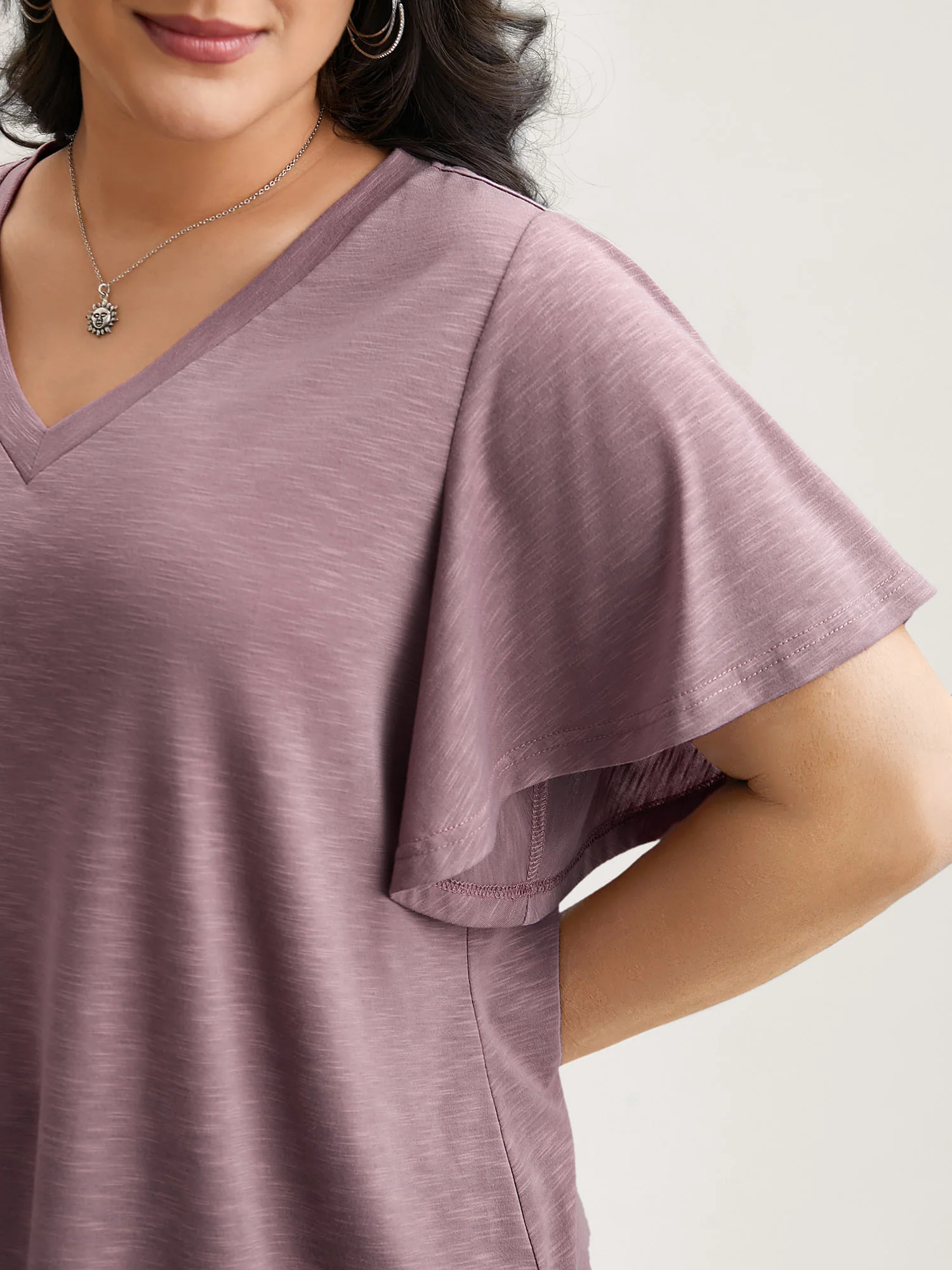 V-Neck Stretchy Flared Sleeve T-Shirt - Image 5