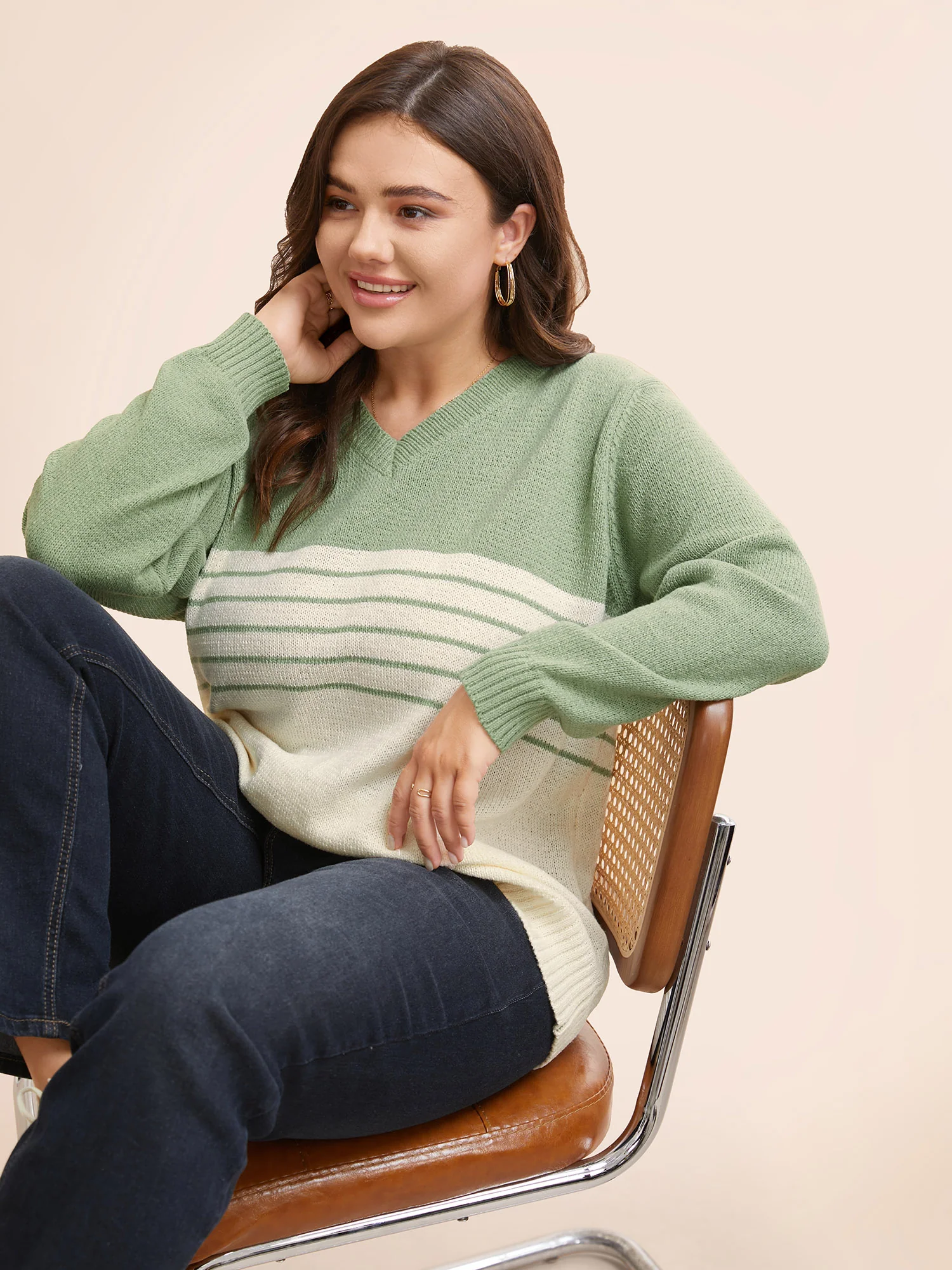 V Neck Striped Patchwork Pullover - Image 3