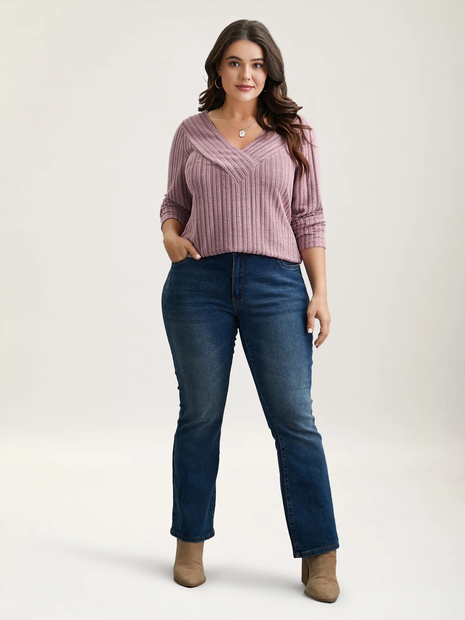 V-Neck Textured Pit Strip Fitted T-Shirt - Image 2