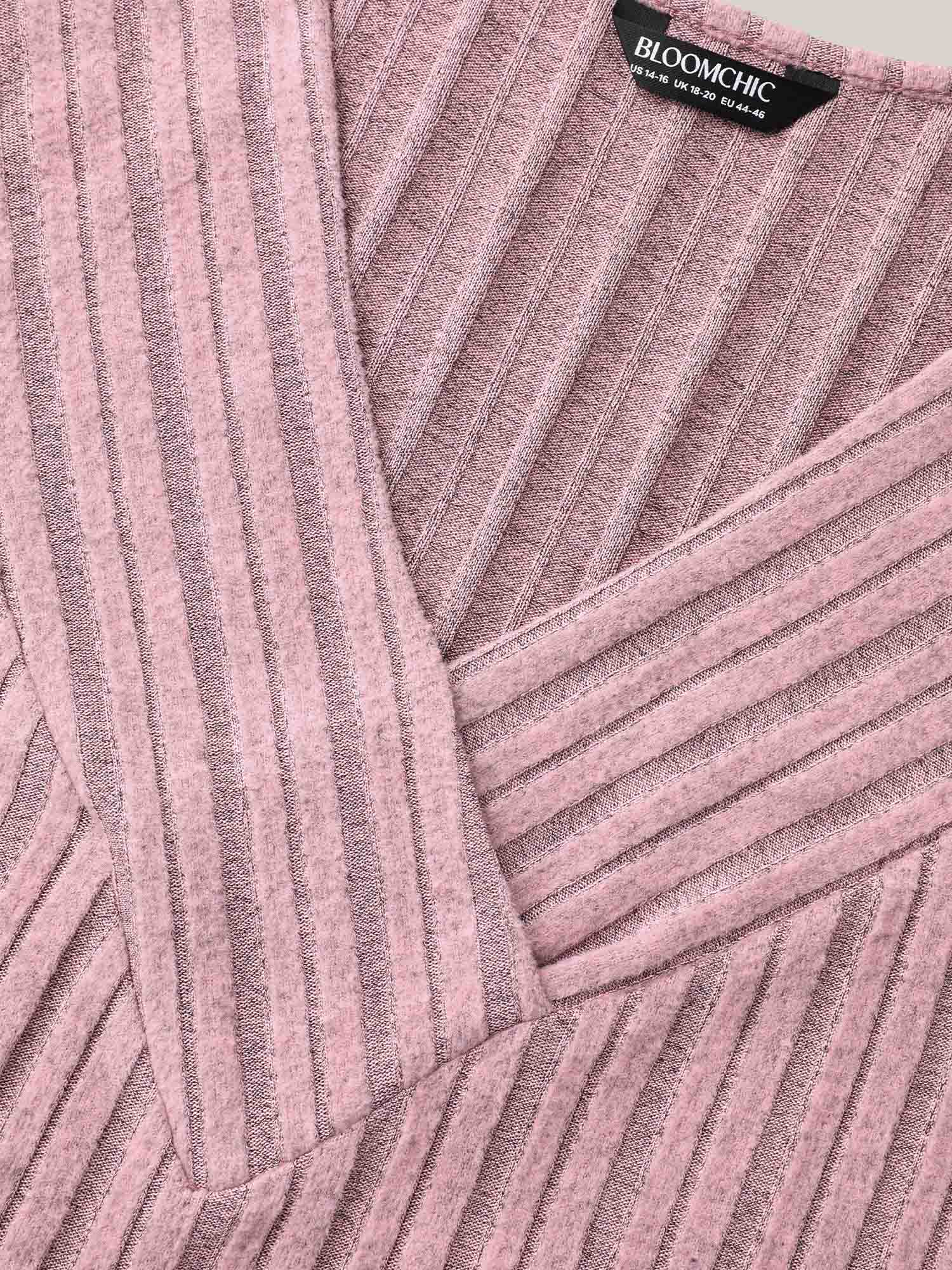 V-Neck Textured Pit Strip Fitted T-Shirt - Image 6