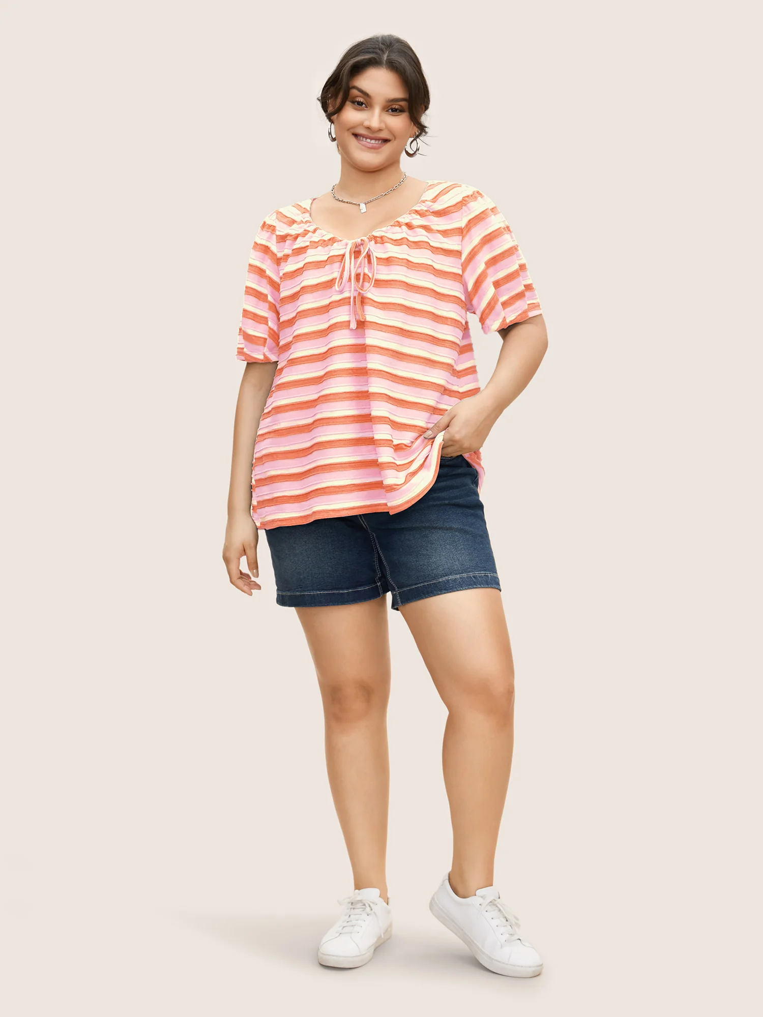 V Neck Textured Striped Tie Knot T-shirt - Image 2