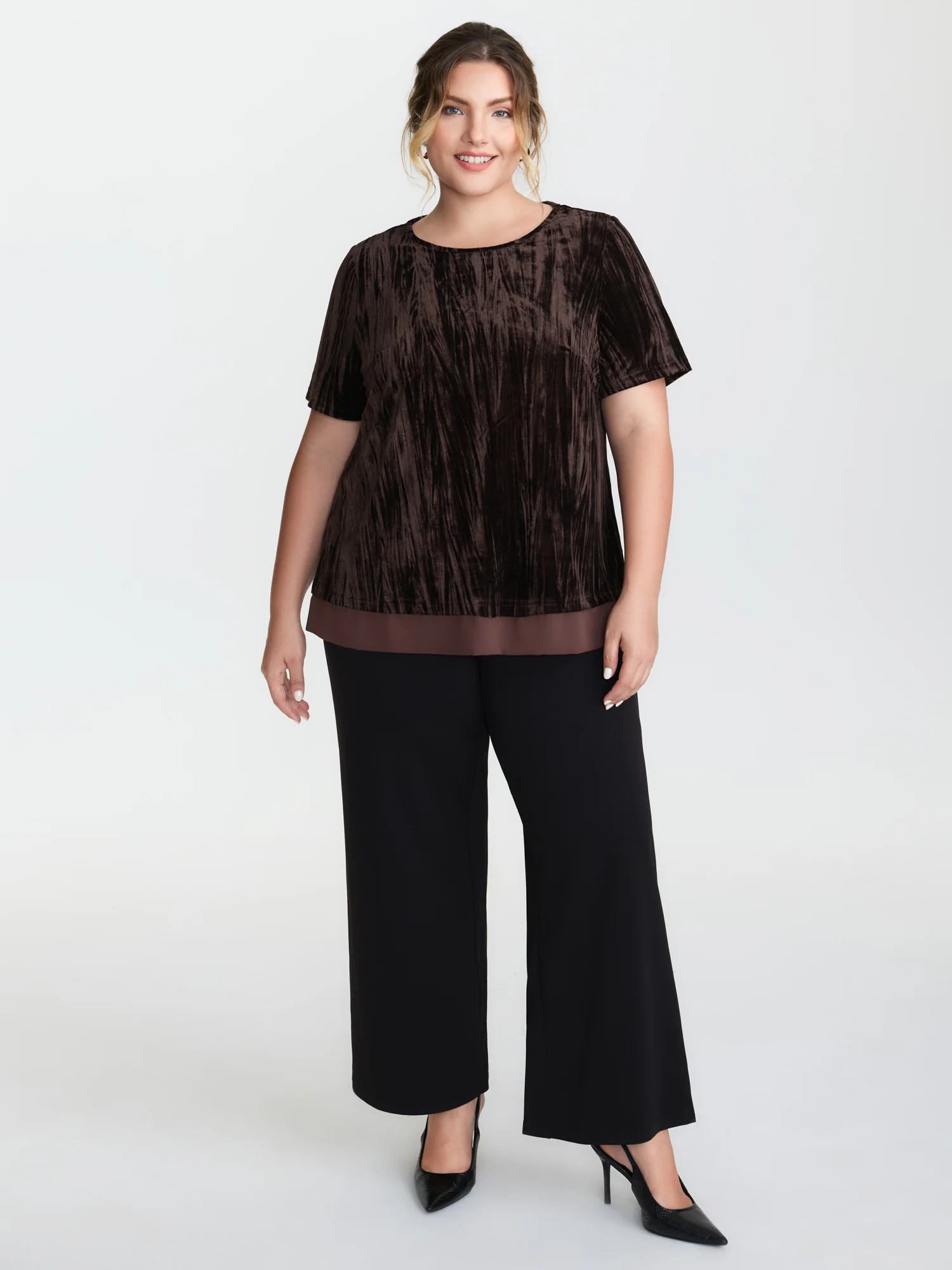 Velvet Contrast Round Neck T-Shirt - Image 3