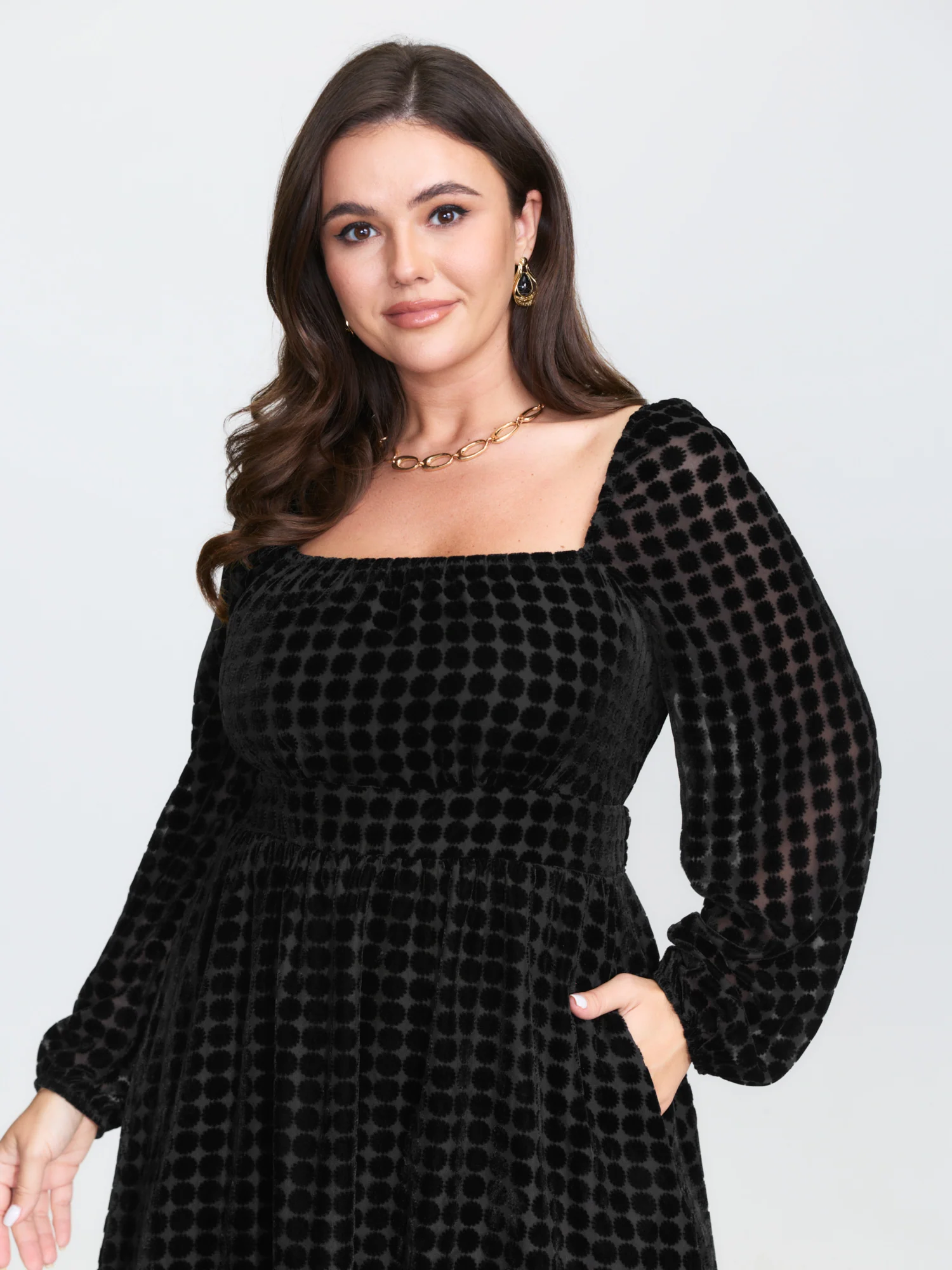 Velvet Dots Shirred Waist Midi Dress - Image 3